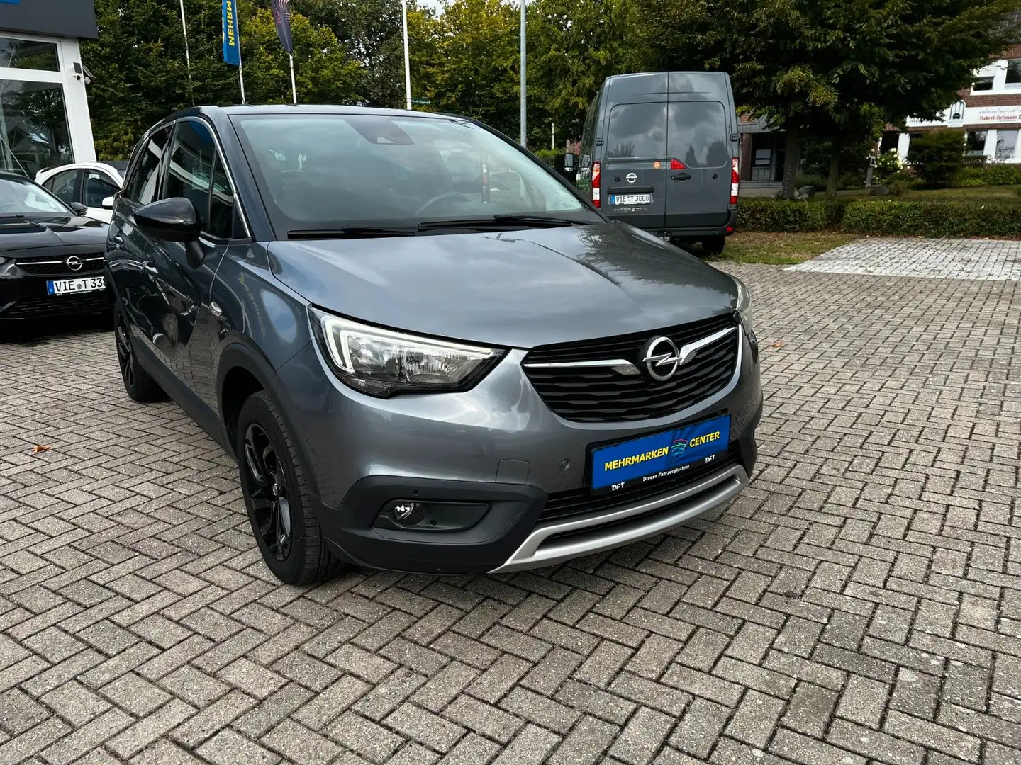 Opel Crossland X Grau - 2