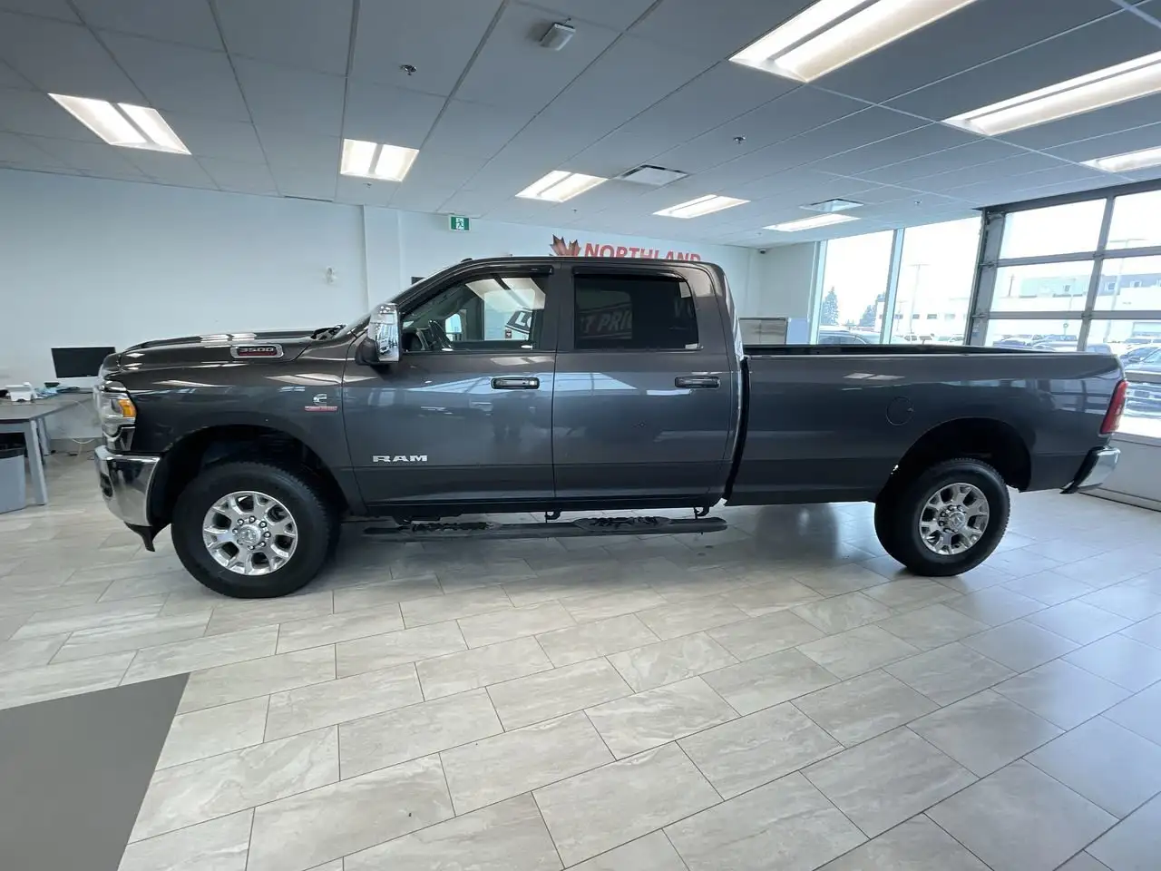 RAM 3500 photo RAM 3500