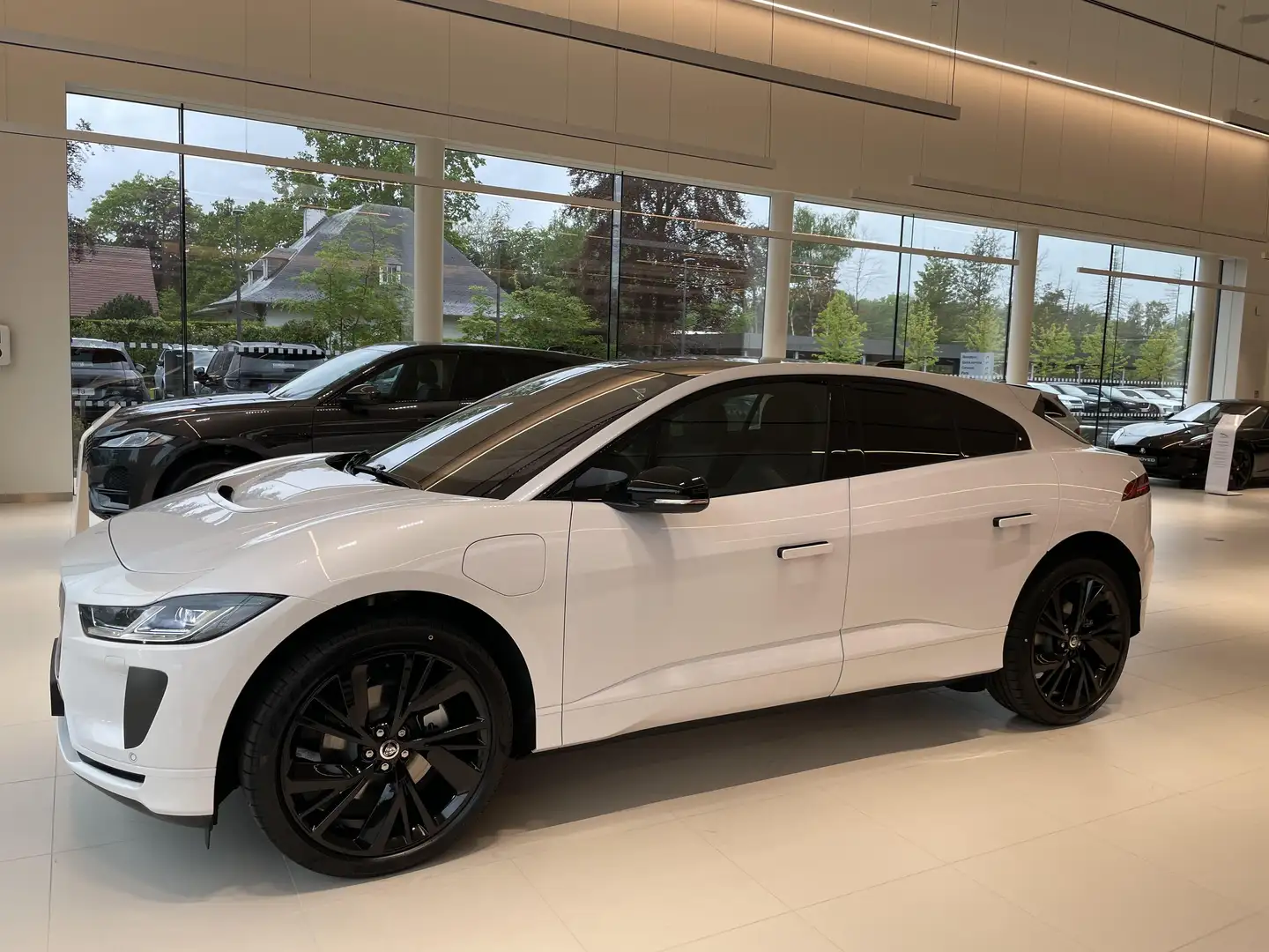 Jaguar I-Pace SE R-Dynamic *Facelift MY24* Blanc - 2