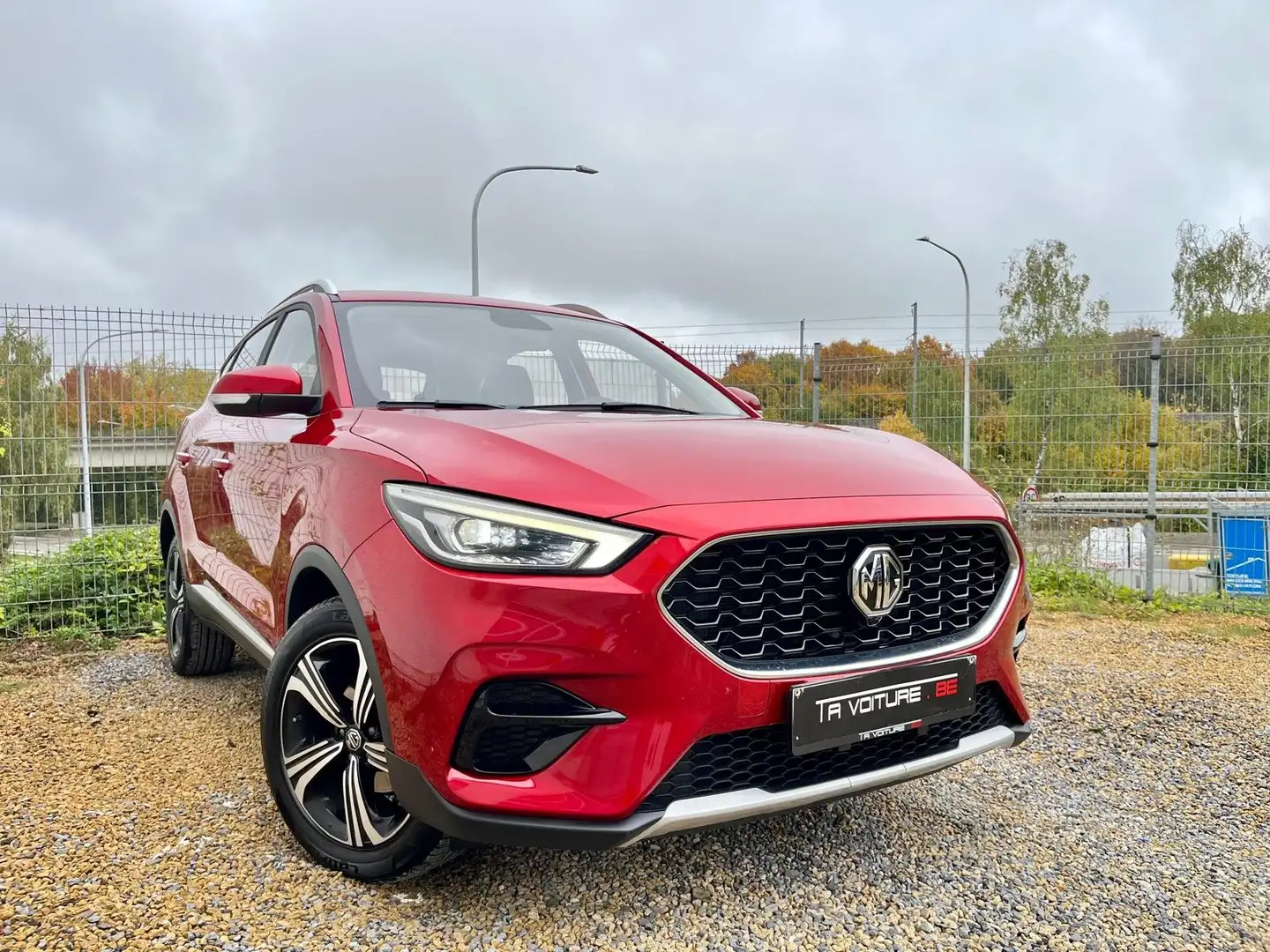 MG ZS 1.5 VTi-Tech Comfort FULL-LED/CARPLAY/CRUISE/PDC Rouge - 1
