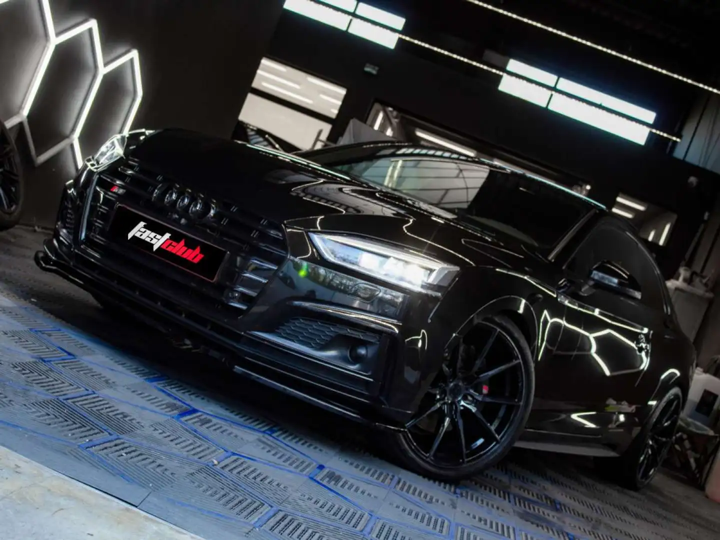 Audi S5 Coupé 3,0L TFSI Full BO / TO / XENON / JA 20 / CAM Noir - 1