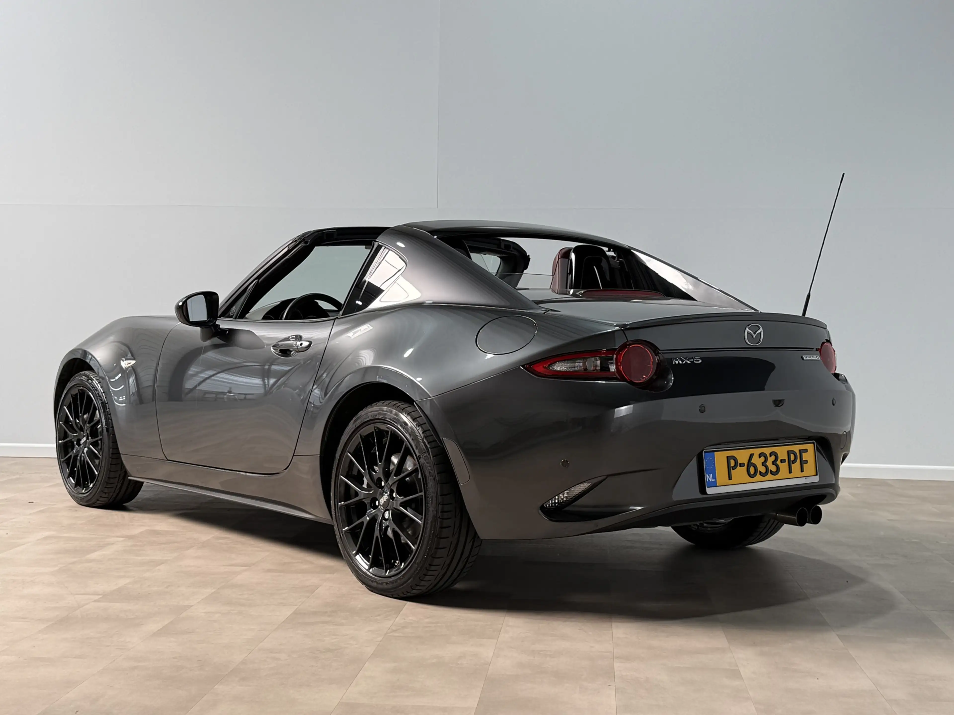 Mazda MX-5 RF 2.0 SkyActiv-G 184 Signature Automaat | NL auto — photo 2