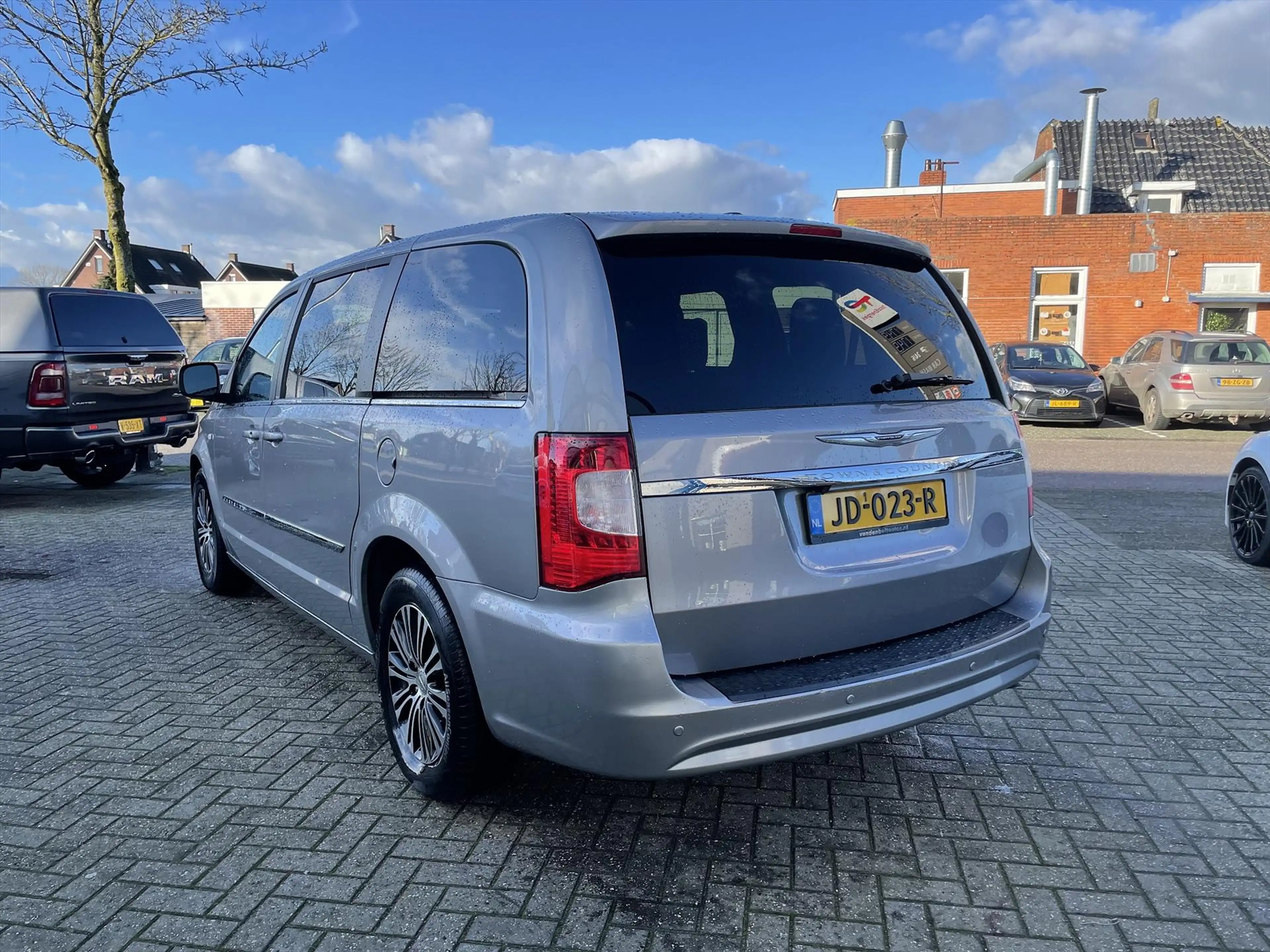 Chrysler Grand Voyager 3.6 V6 Stow&Go / 7-Persoons / Navi / Camera / TV / — photo 4