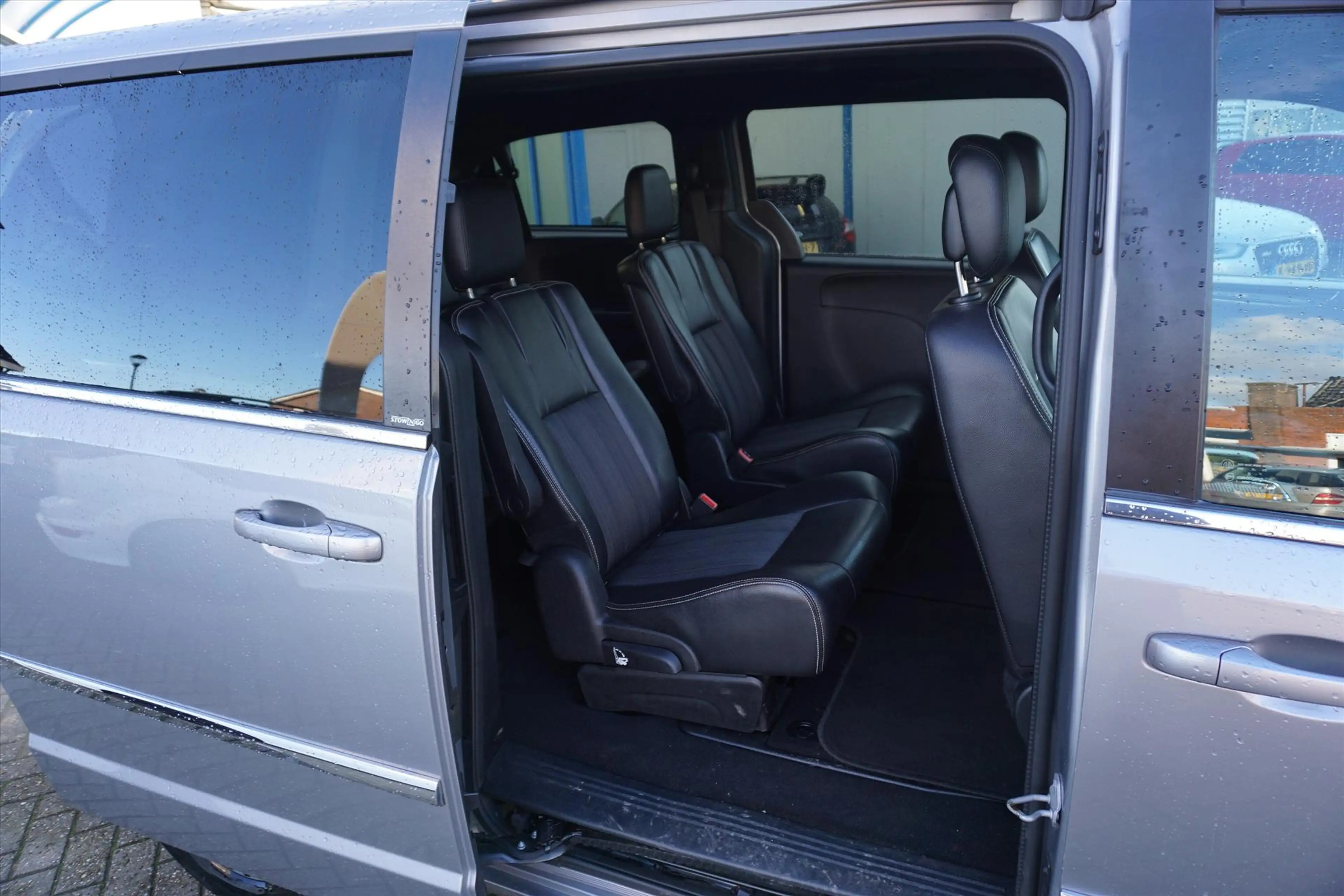 Chrysler Grand Voyager 3.6 V6 Stow&Go / 7-Persoons / Navi / Camera / TV / — photo 13