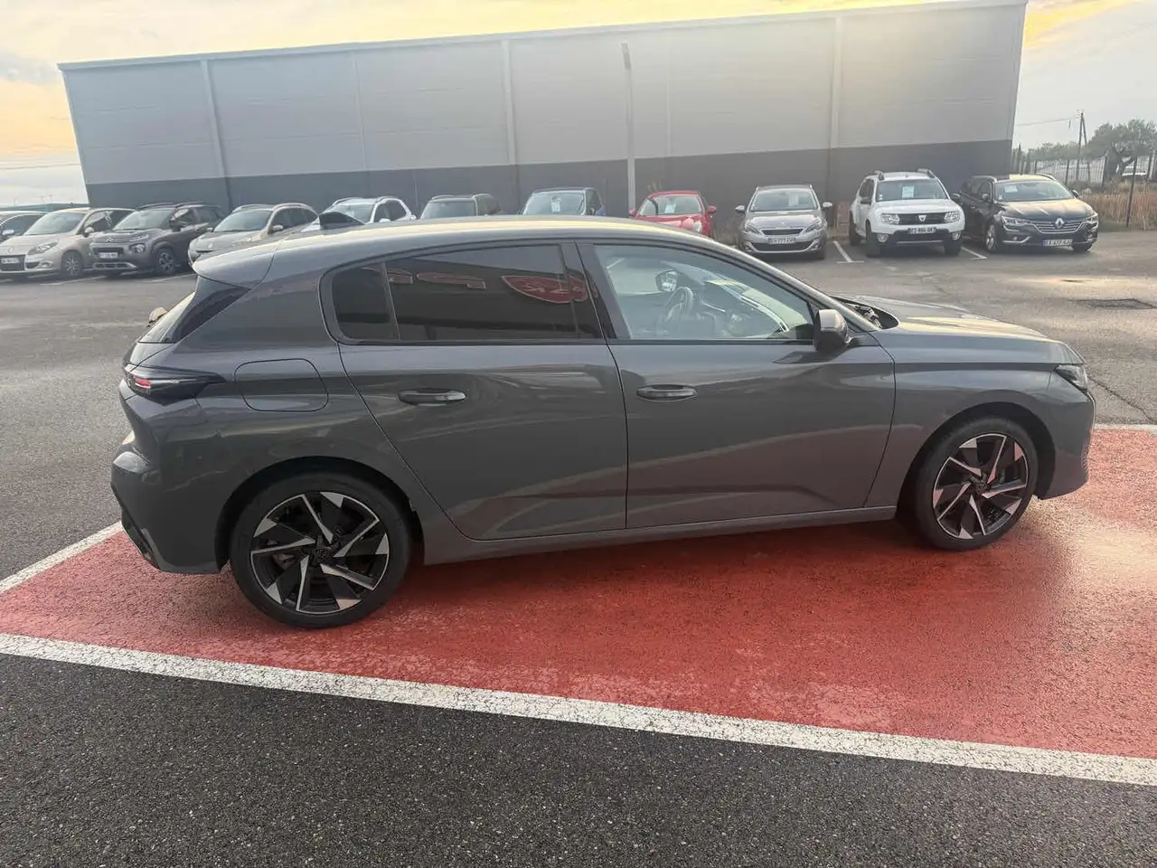 Peugeot 308 308 — photo 17