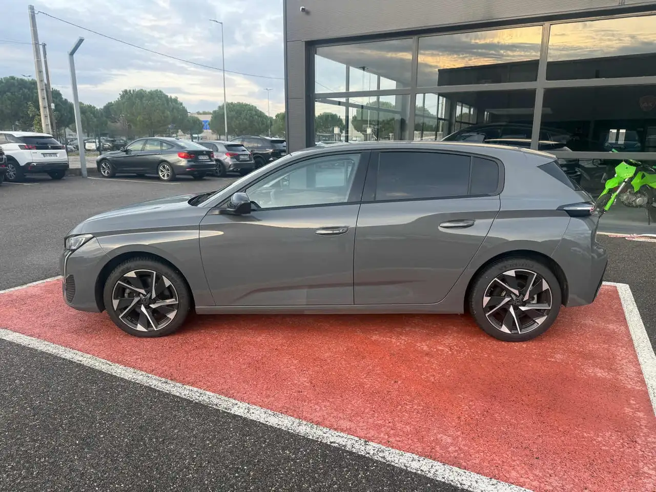 Peugeot 308 308 — photo 19