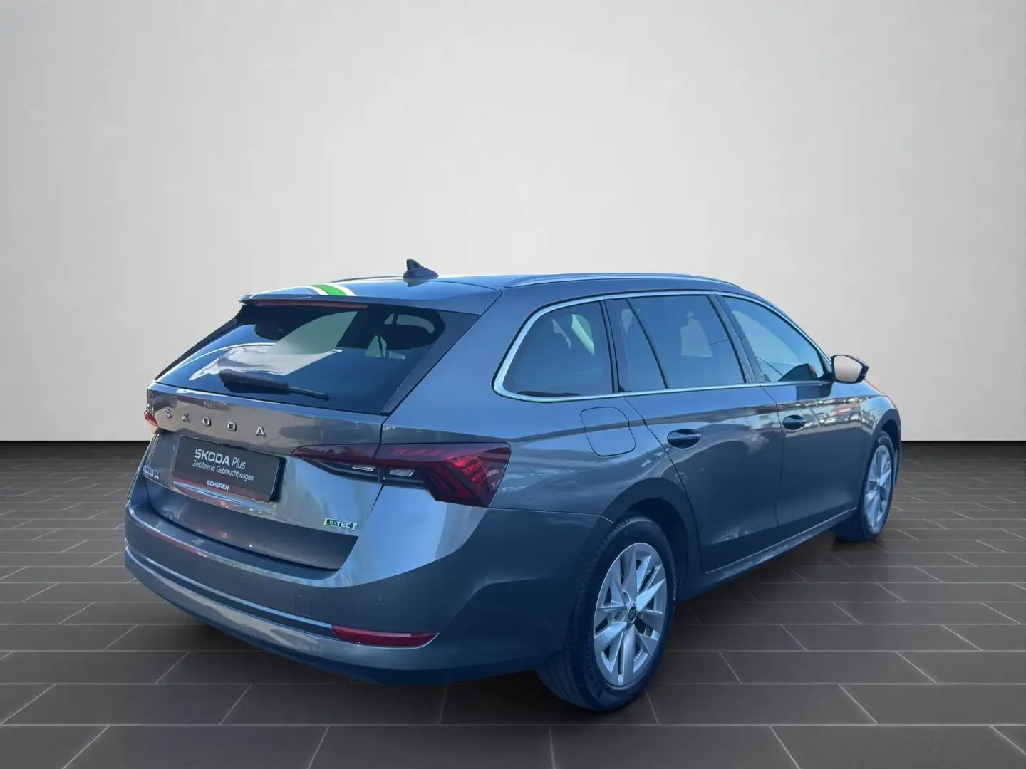 Skoda Octavia Combi Style 1.5 TSI DSG Navi SHZ PDC Fro Gris - 2