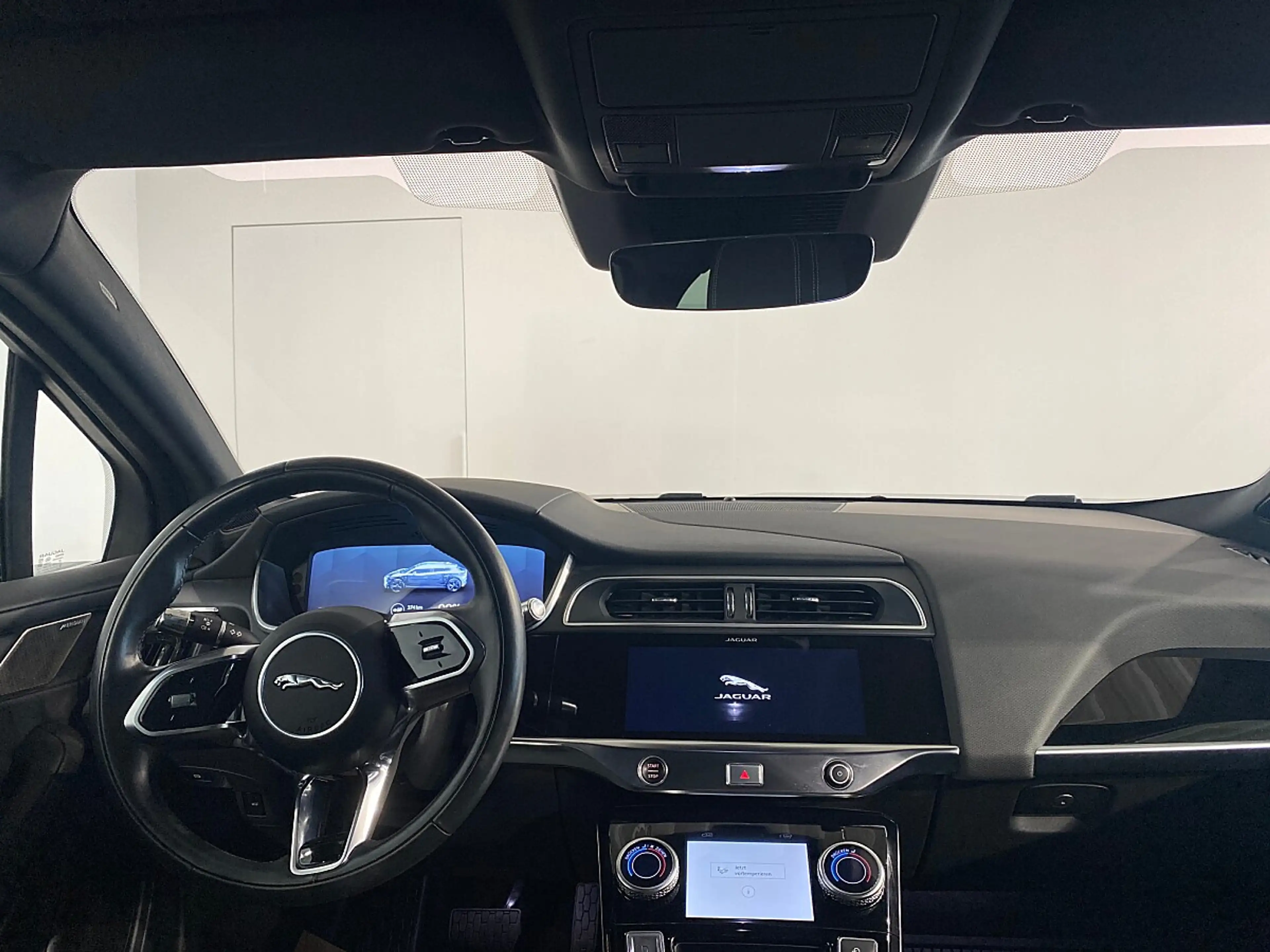 Jaguar I-Pace Austria Edition EV320 AWD — photo 11