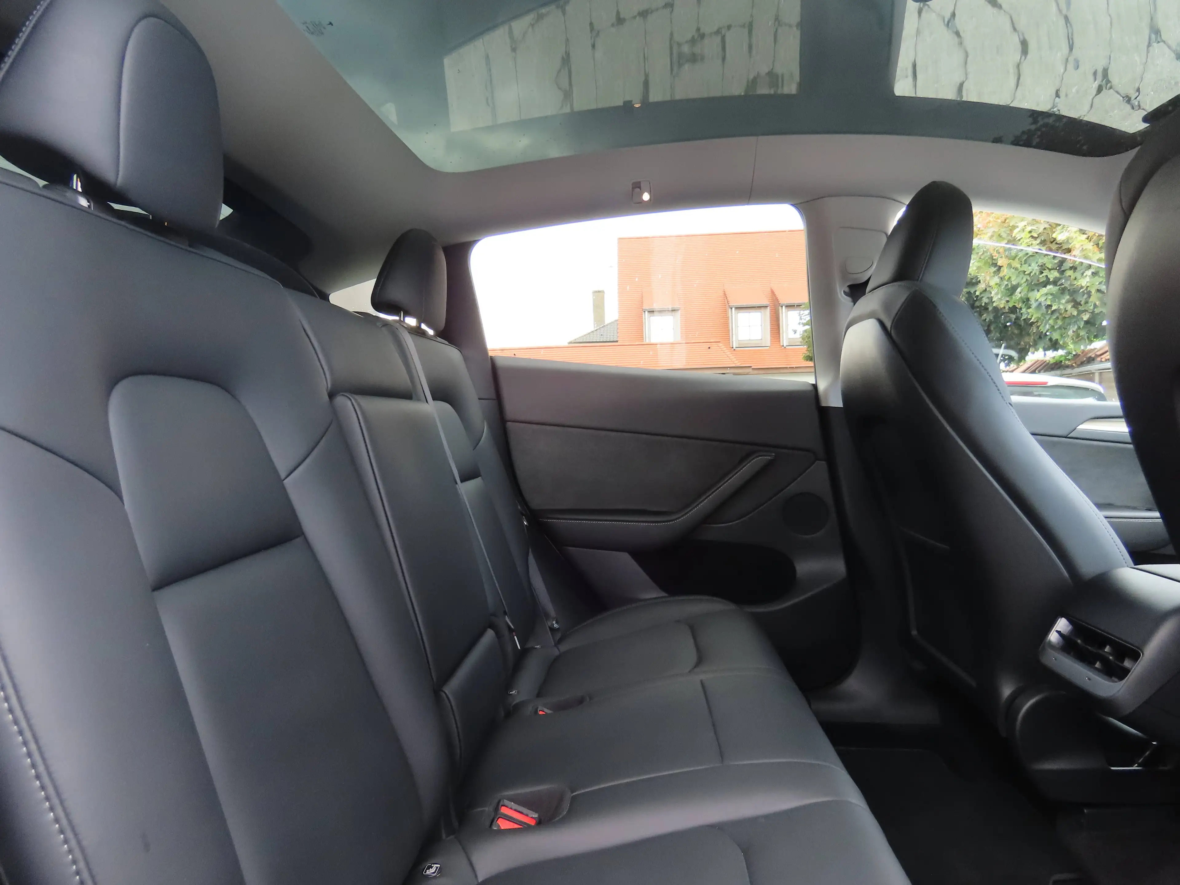 Tesla Model Y — photo 7