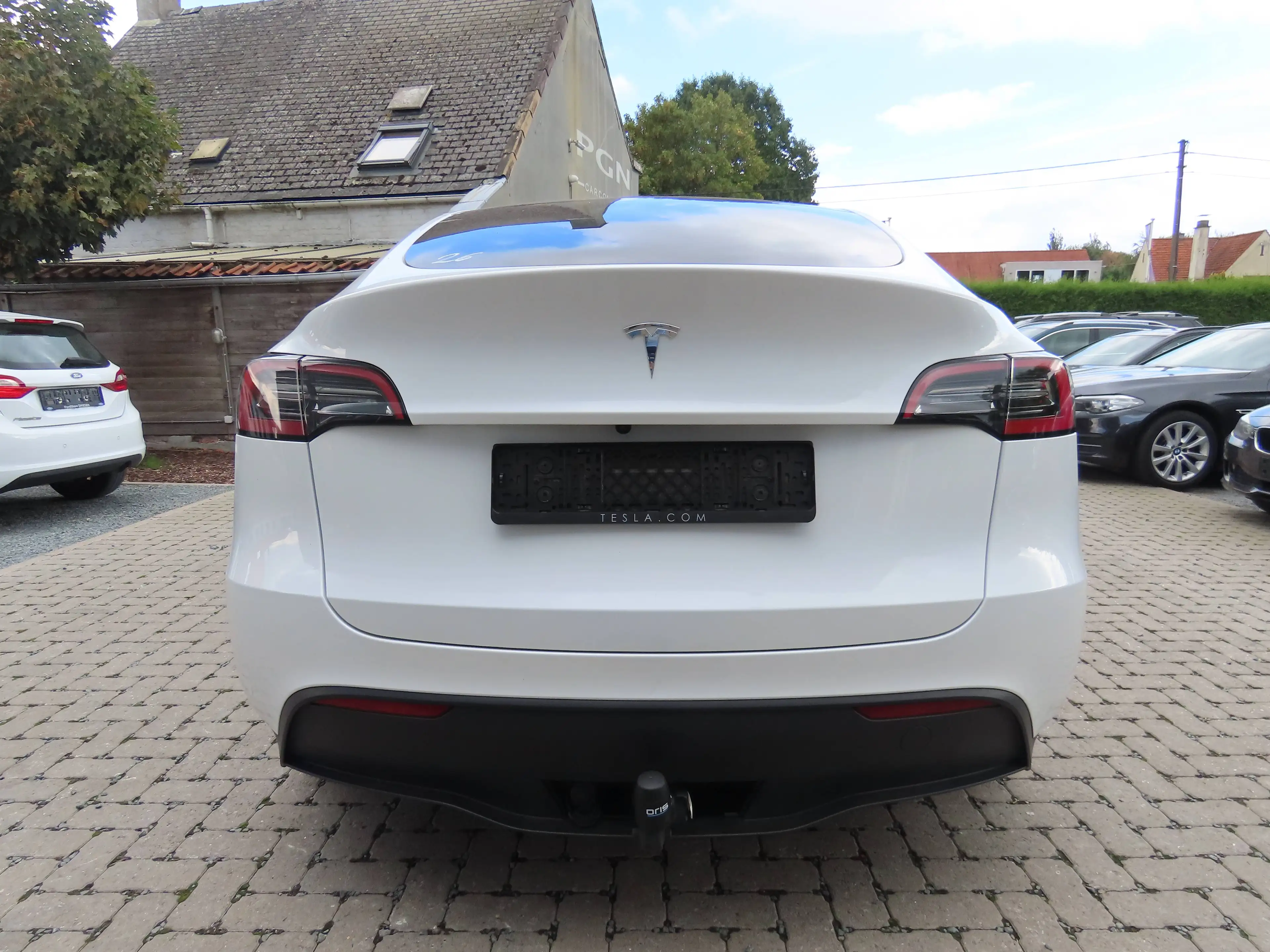 Tesla Model Y — photo 10