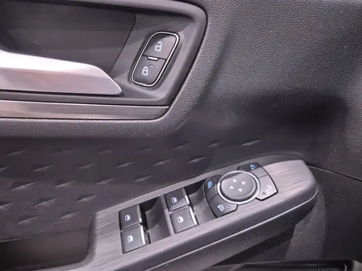 Ford Kuga 2021, foto 20