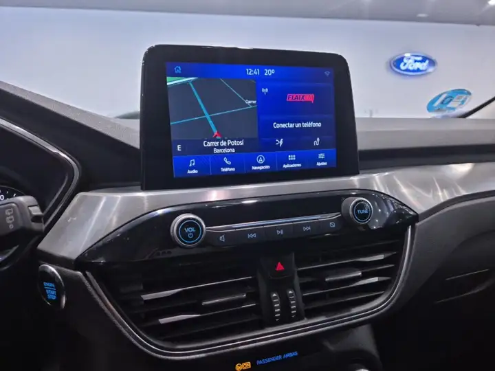 Ford Kuga 2021, foto 16