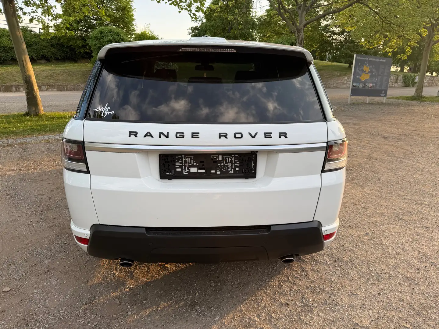 Land Rover Range Rover Sport Range Rover Sport 3,0 SDV6 HSE HSE Weiß - 2