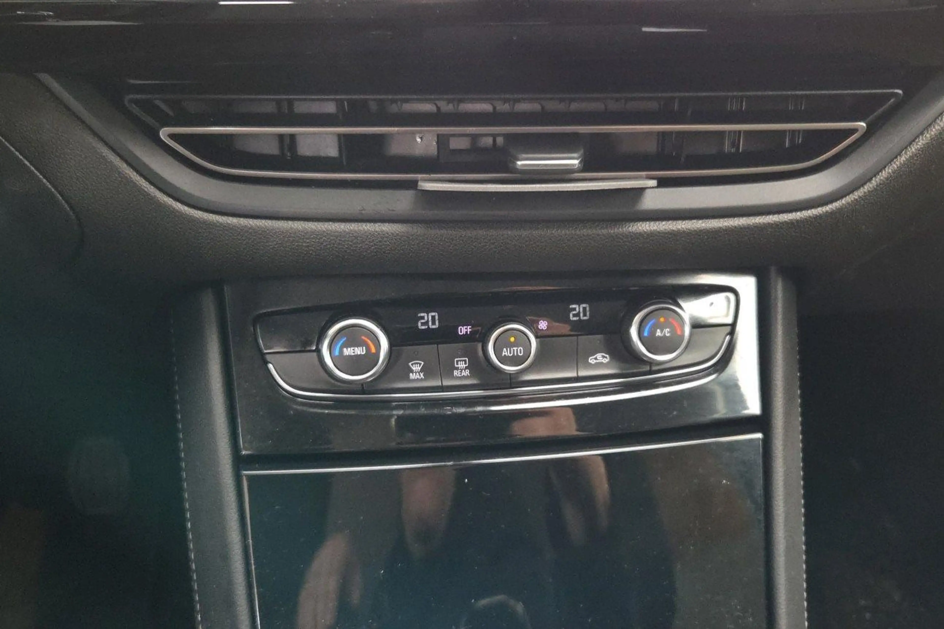 Opel Grandland Elegance — photo 15