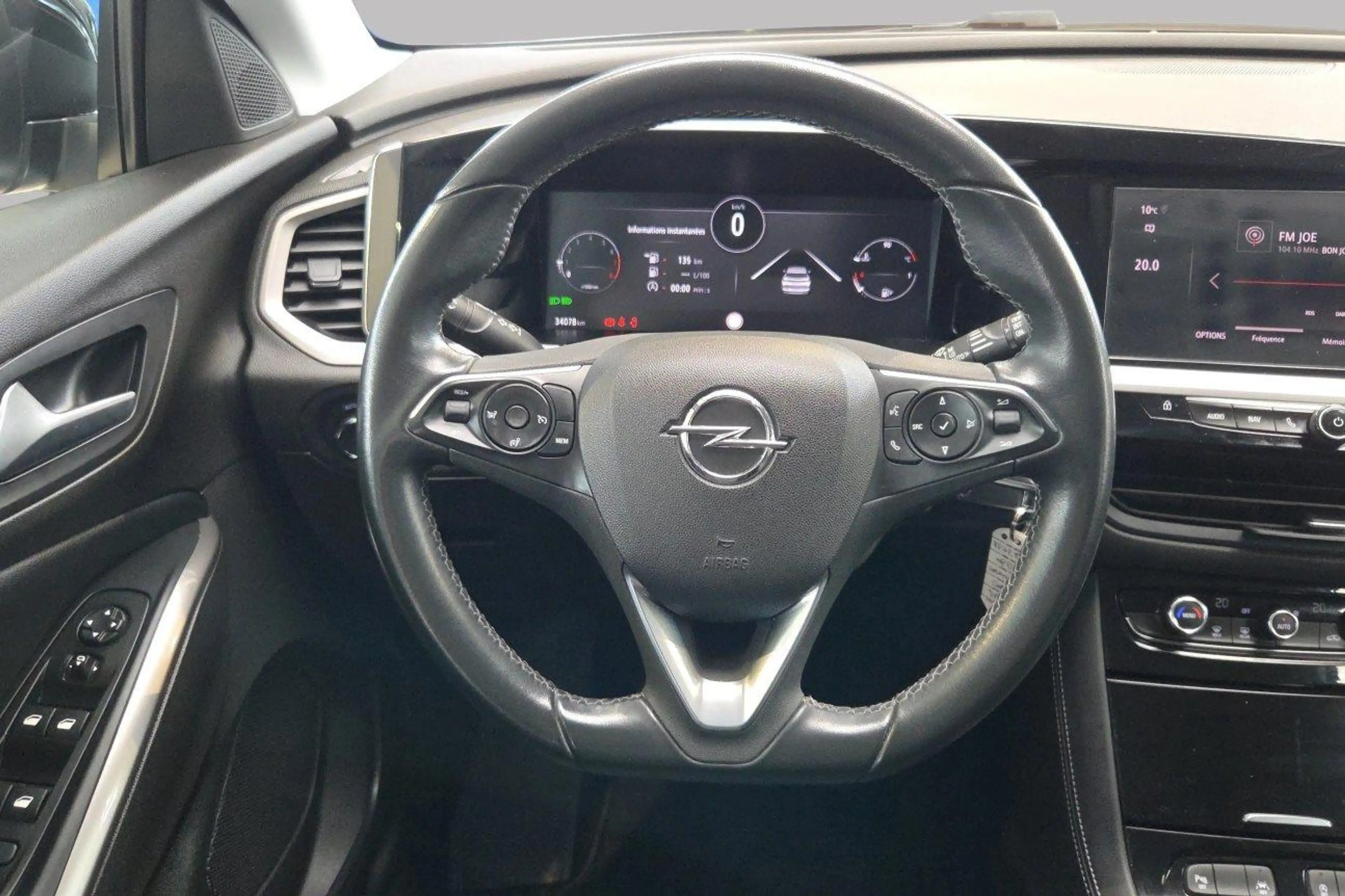 Opel Grandland Elegance — photo 13