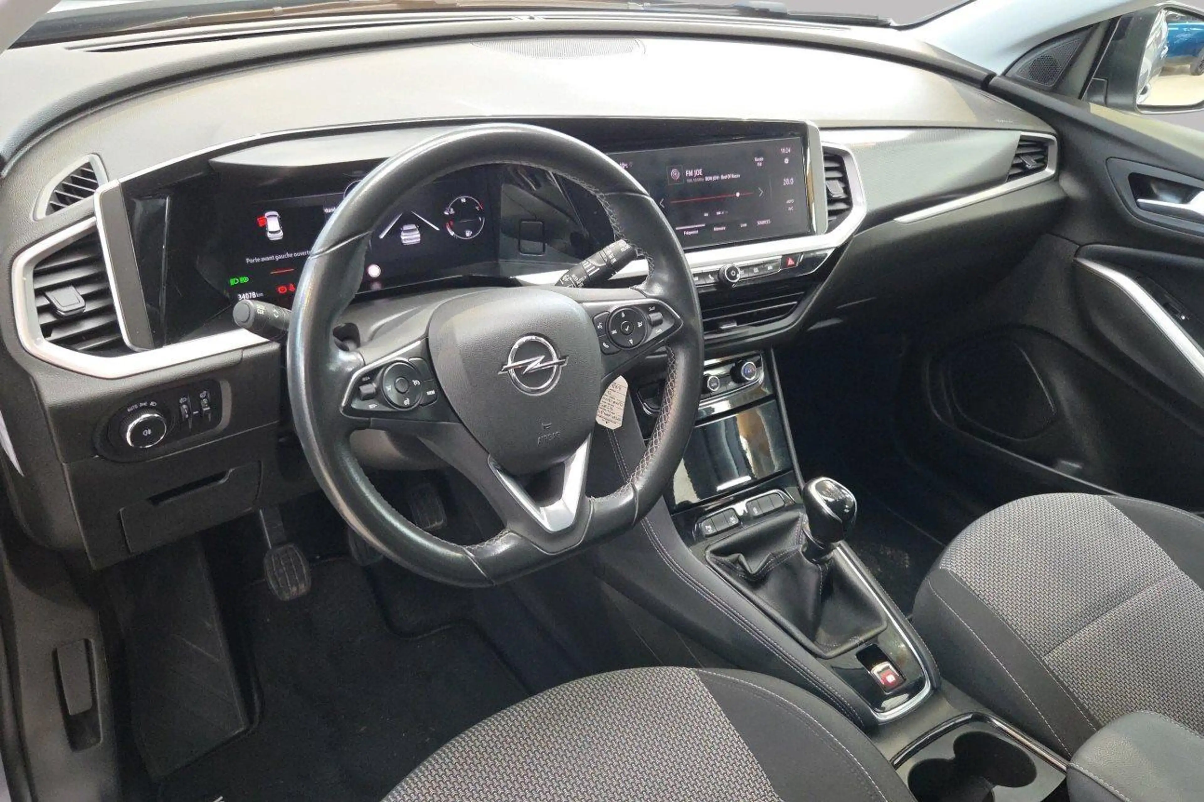 Opel Grandland Elegance — photo 10