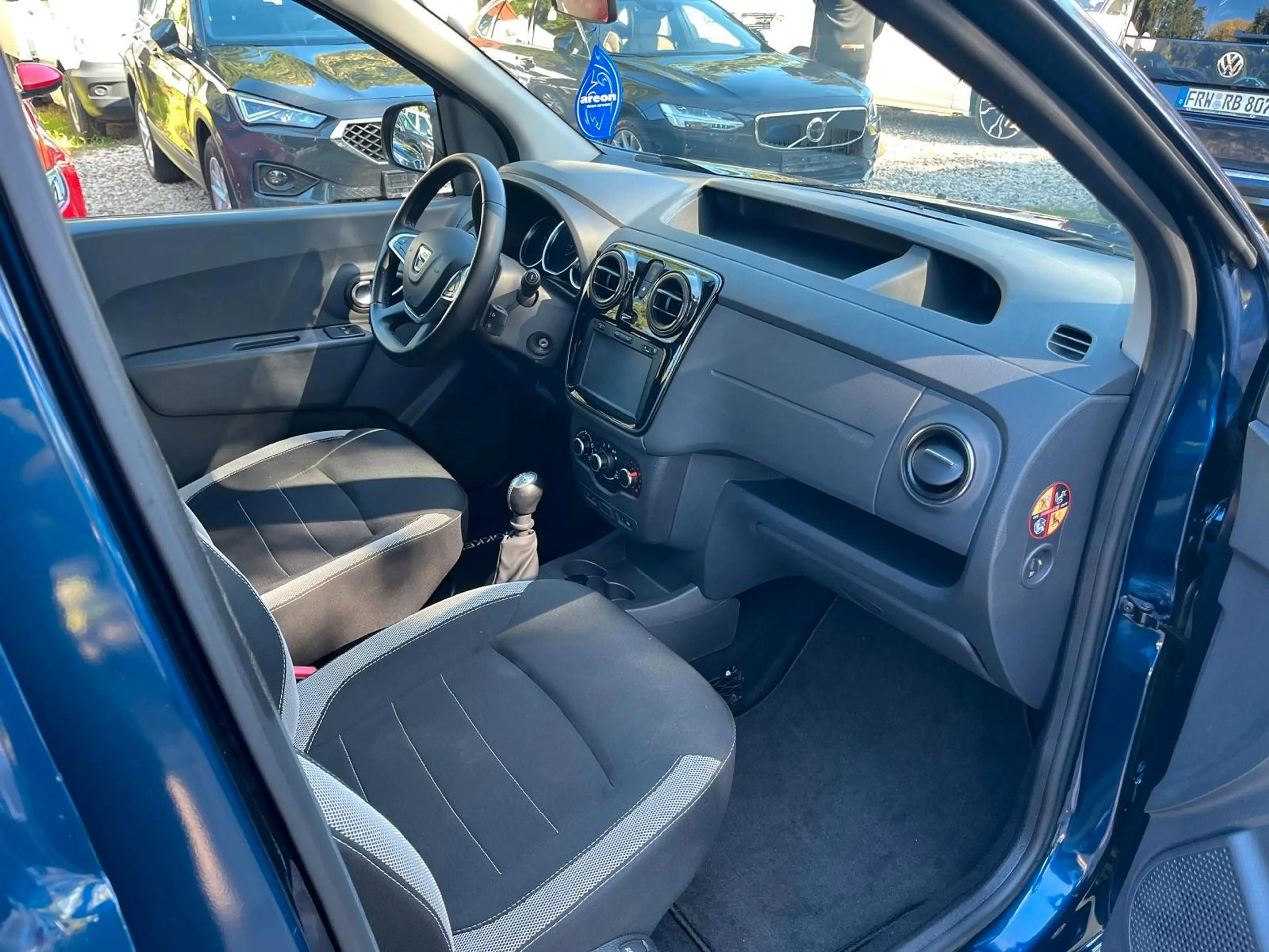 Dacia Dokker Blue dCi 95 Stepway Celebration AHK Kam. — photo 13