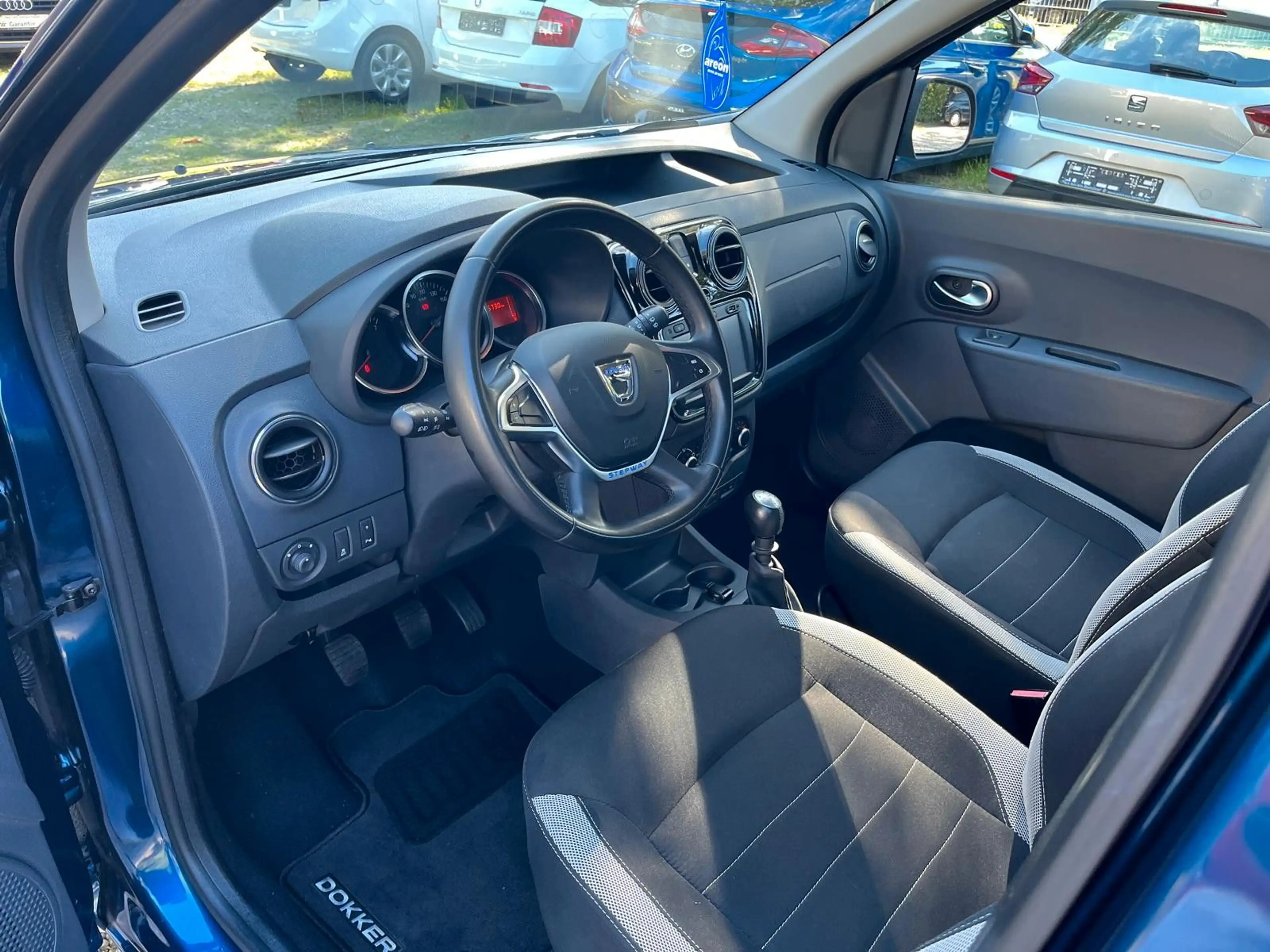 Dacia Dokker Blue dCi 95 Stepway Celebration AHK Kam. — photo 9