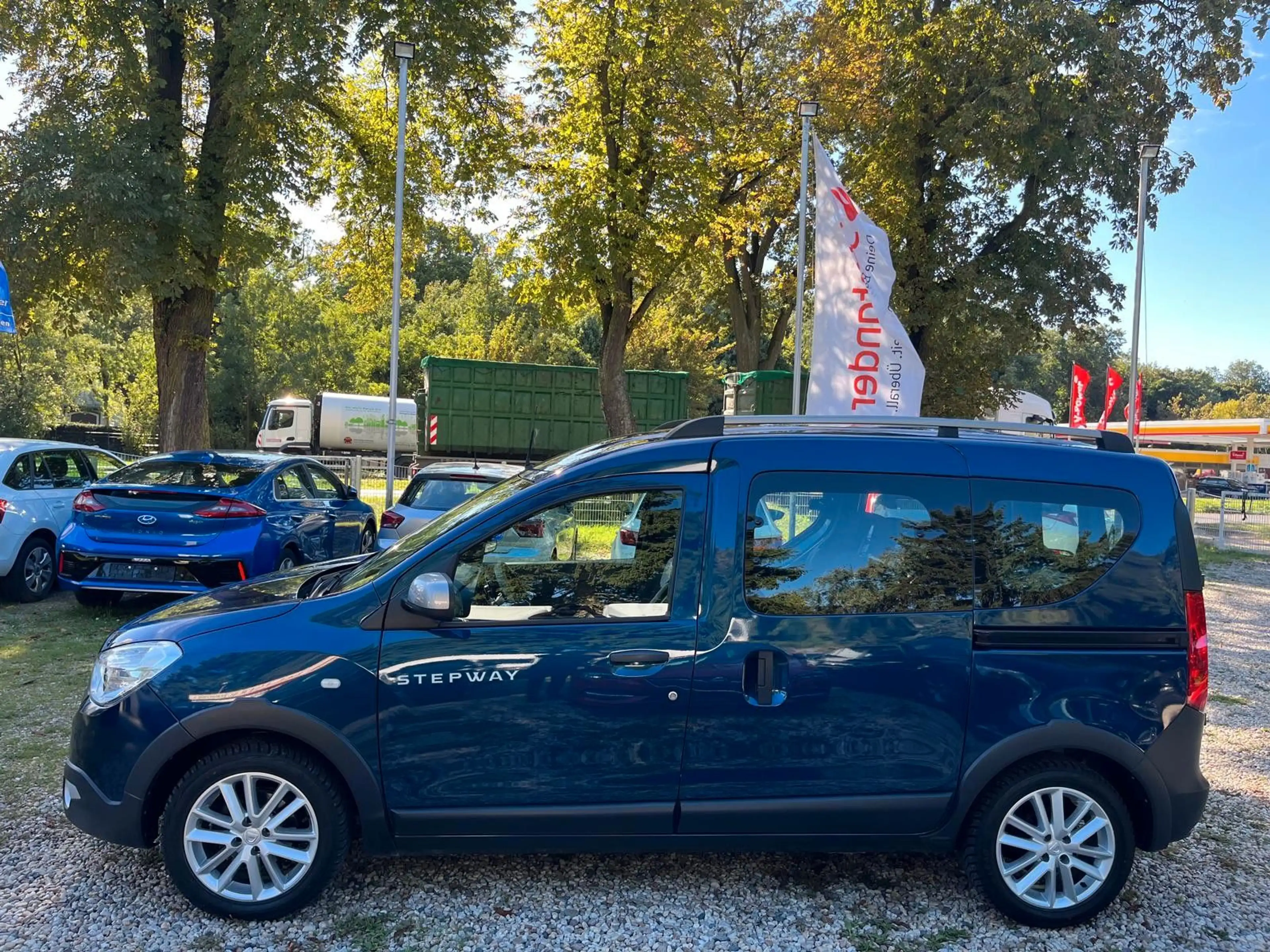 Dacia Dokker Blue dCi 95 Stepway Celebration AHK Kam. — photo 5