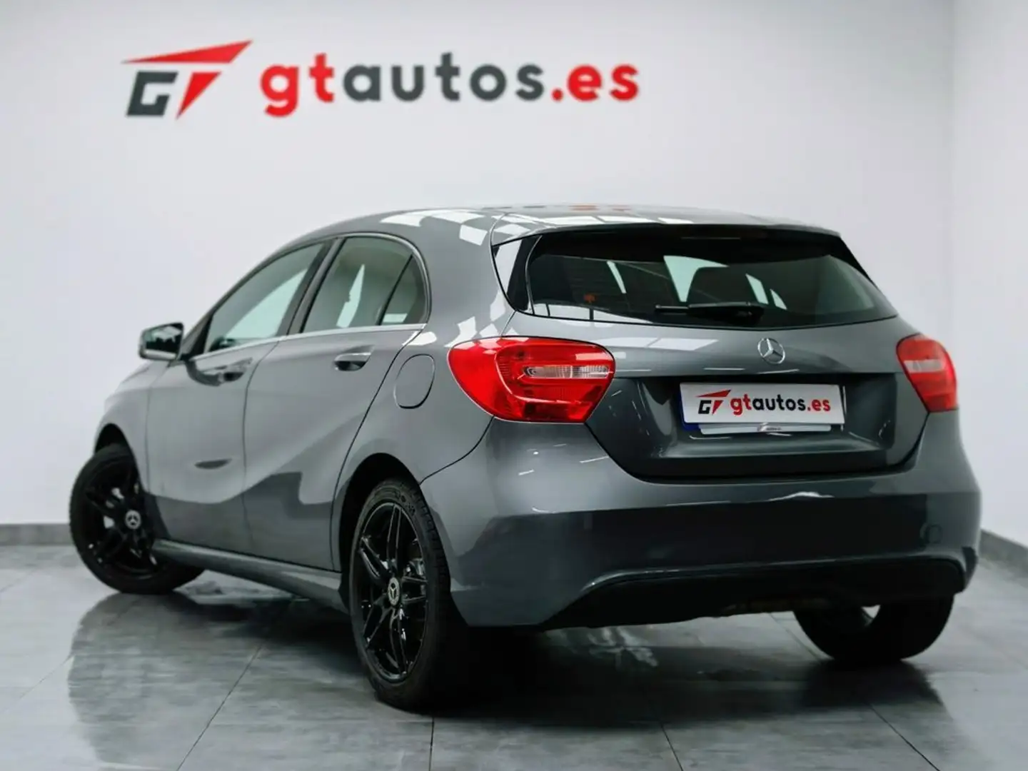 Mercedes-Benz A 180 BlueEfficiency Style 122CV Gris - 1