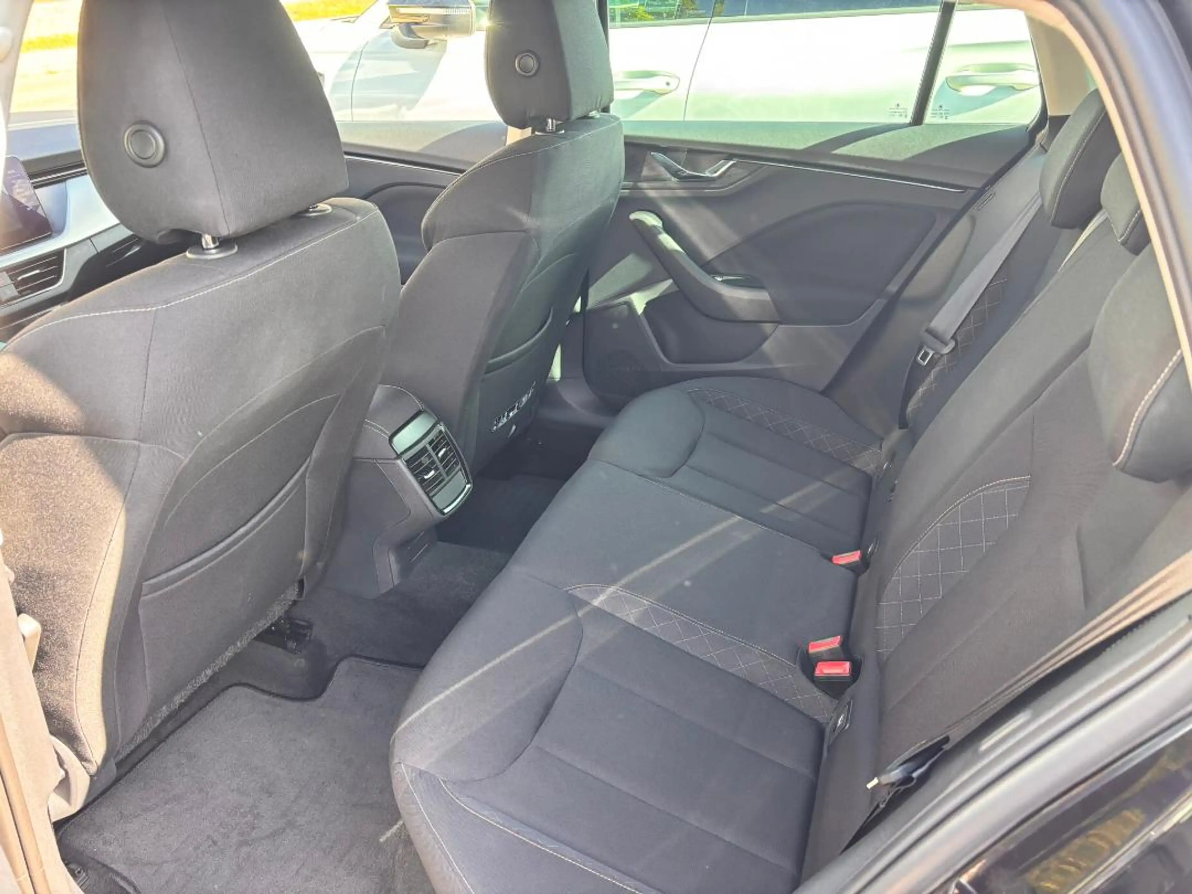 Skoda Scala Ambition 1.0 TSI+NAVI+KLIMA+DAB — photo 10