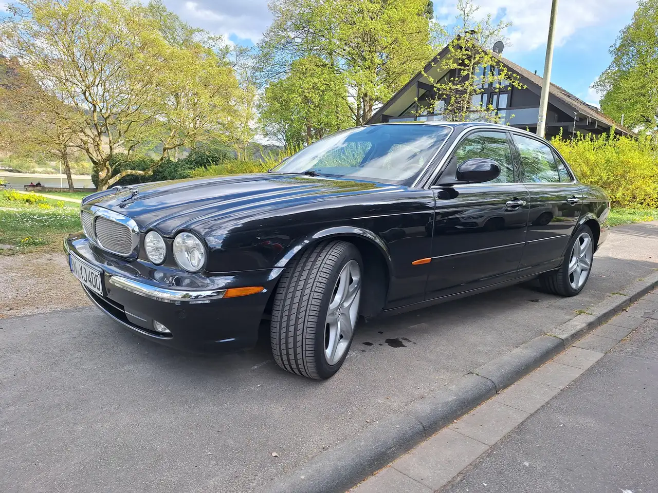 Jaguar XJ8
