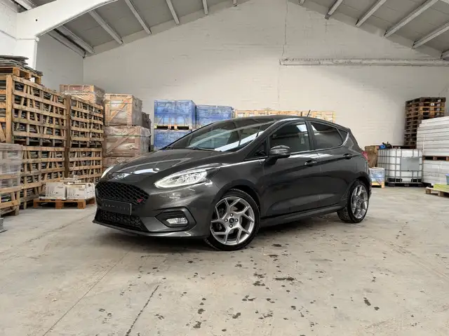 Ford Fiesta Fiesta ST 1.5 EcoBoost CARPLAY / ZETELVERWARMING