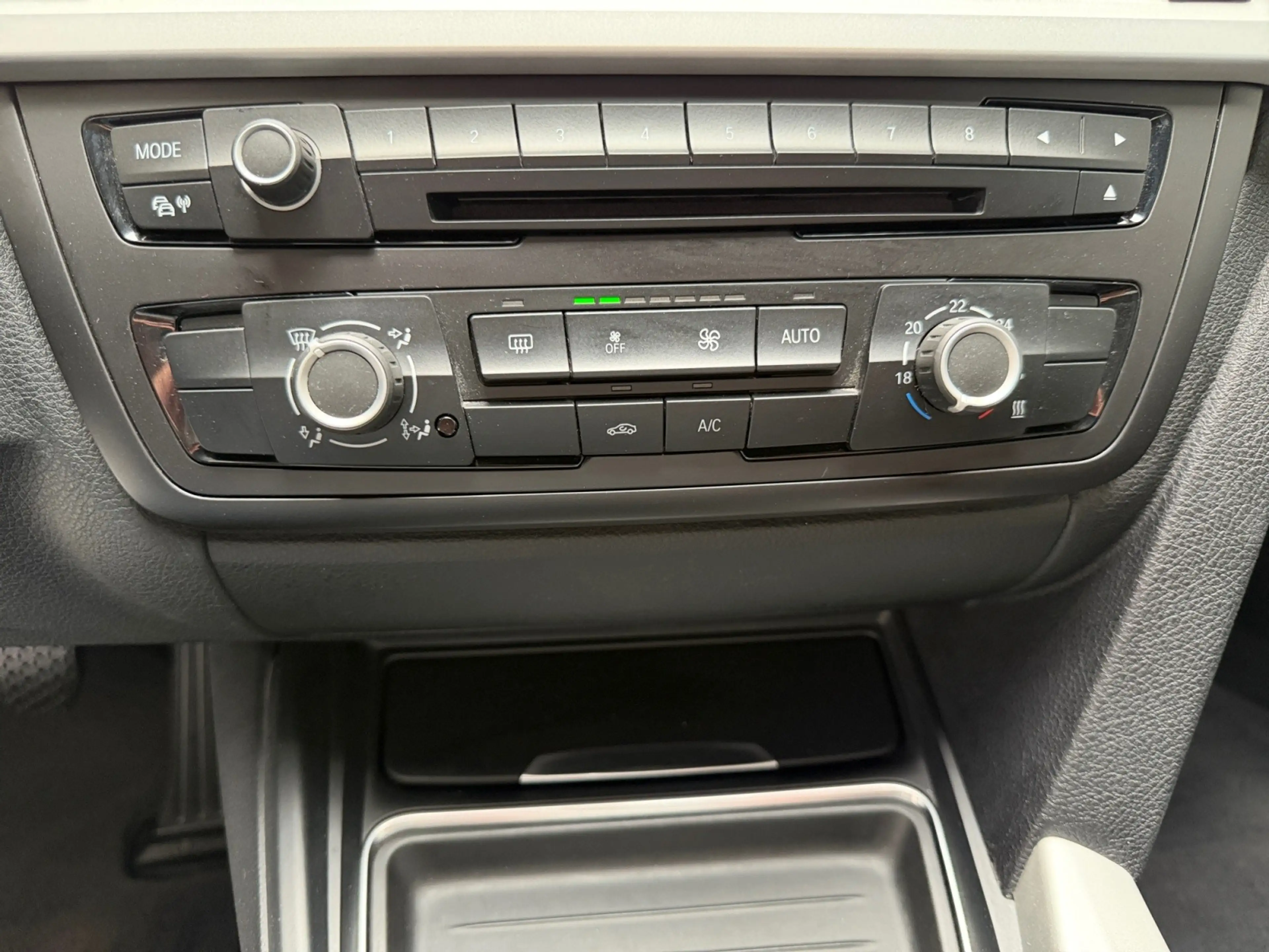 BMW 316 KLIMAAUTOMATIK+BI-XENON+EINPARKHILFE+ALU+TOP — photo 21