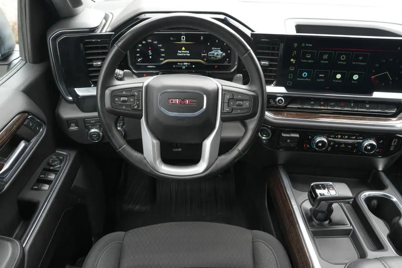 GMC Sierra 1500 снимка GMC Sierra 1500