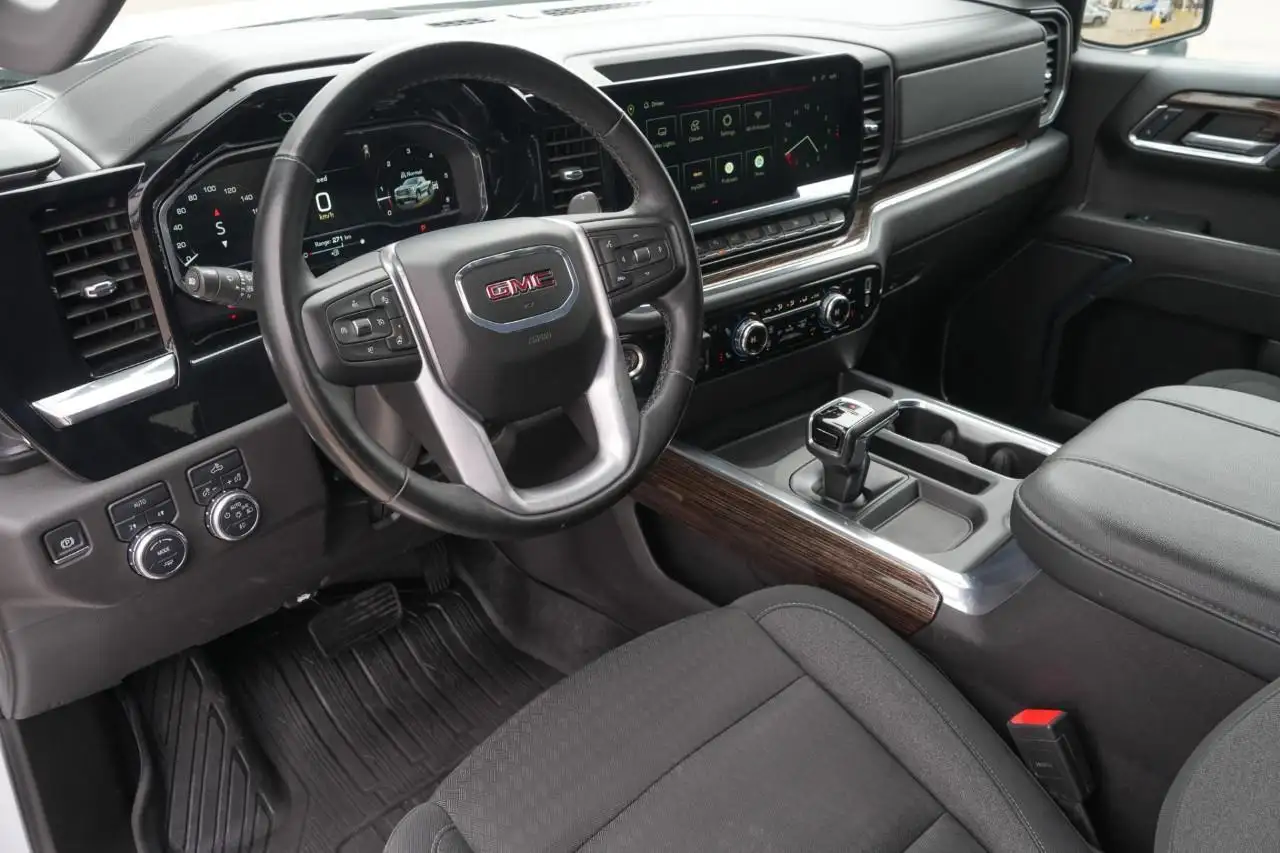 GMC Sierra 1500 снимка GMC Sierra 1500