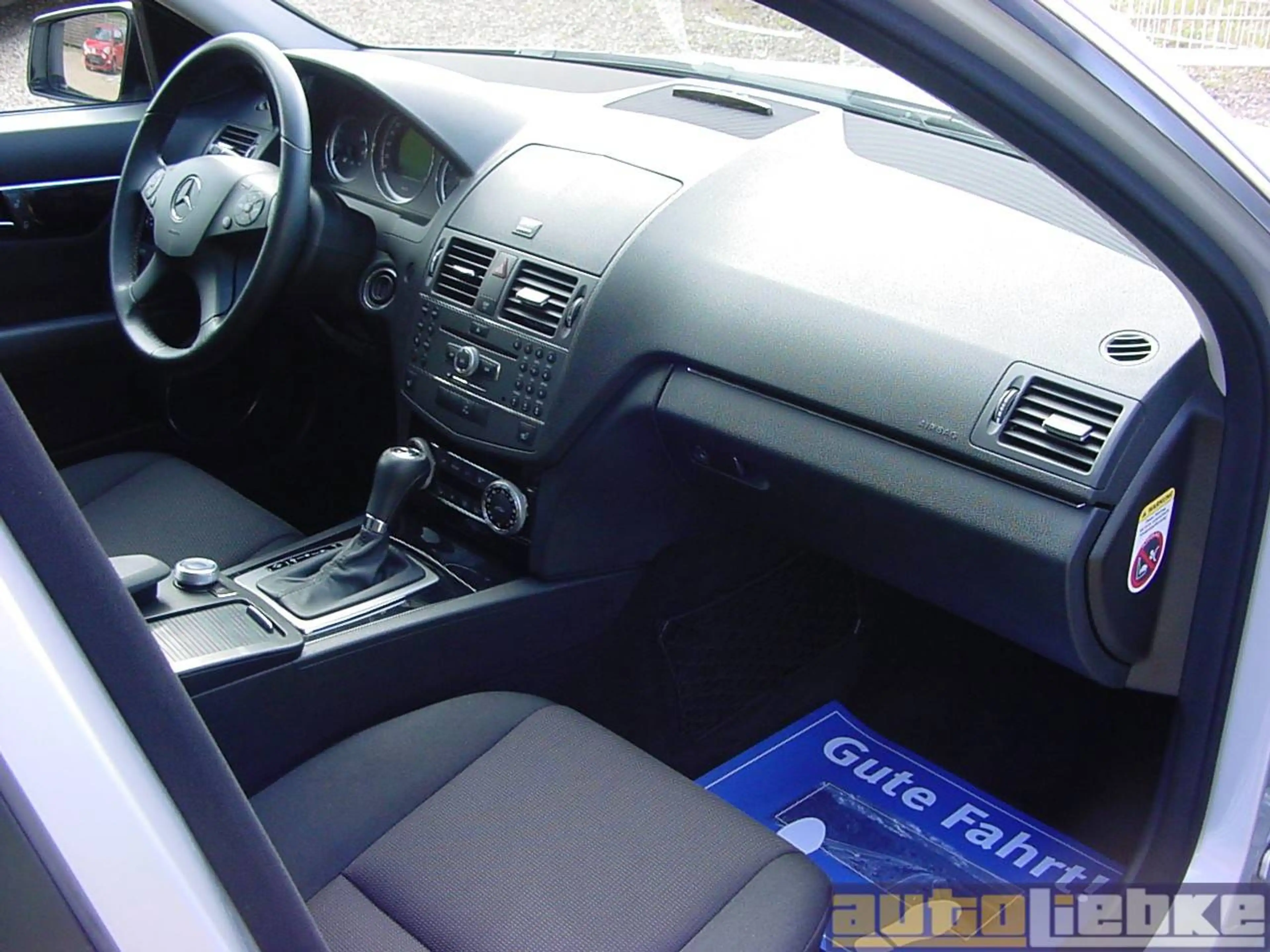 Mercedes-Benz C 180 KOMPR. AUT,NAVI-CO,SHZ,PTS,GRA,MB-SH! — photo 10
