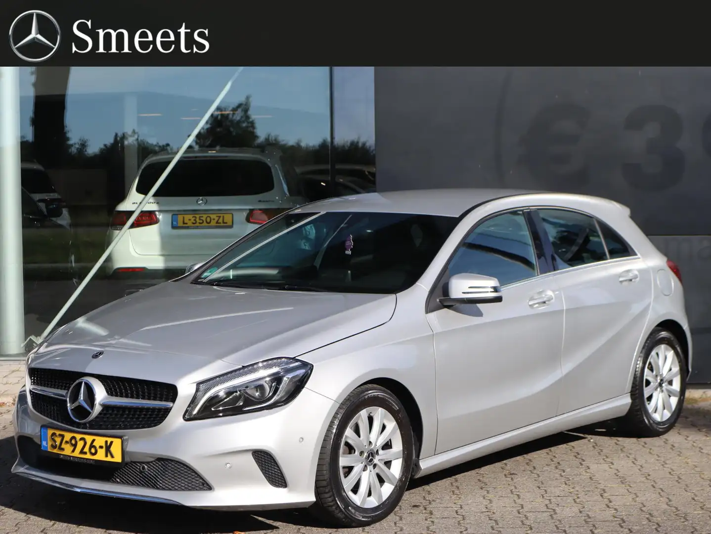 Mercedes-Benz A 180 Business Solution Grijs - 1