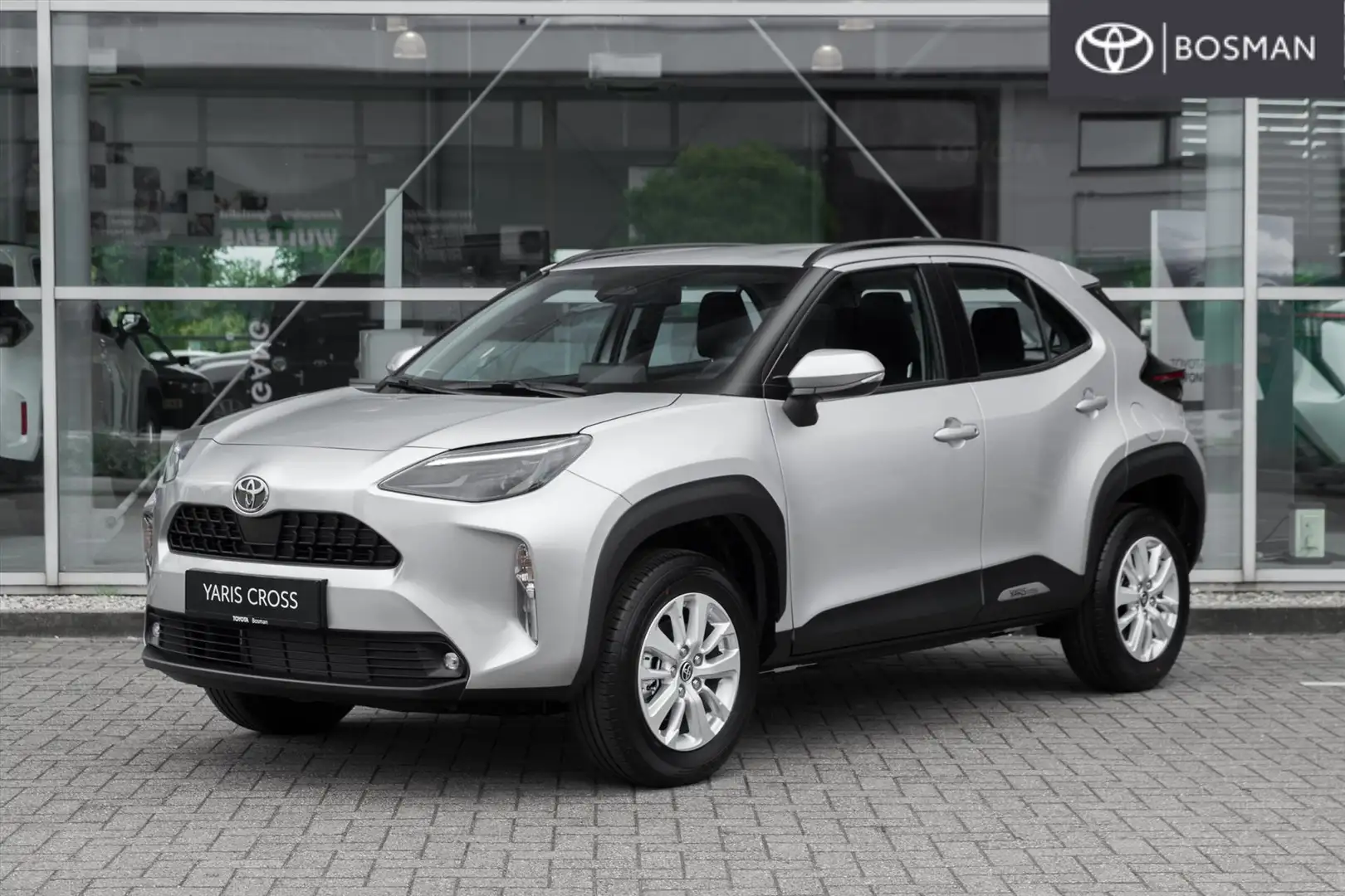 Toyota Yaris Cross 1.5 VVT-I Hybrid 116pk CVT Active Silber - 1