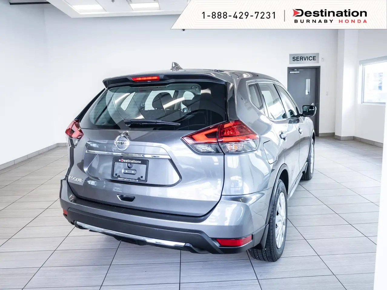 Nissan Rogue снимка Nissan Rogue