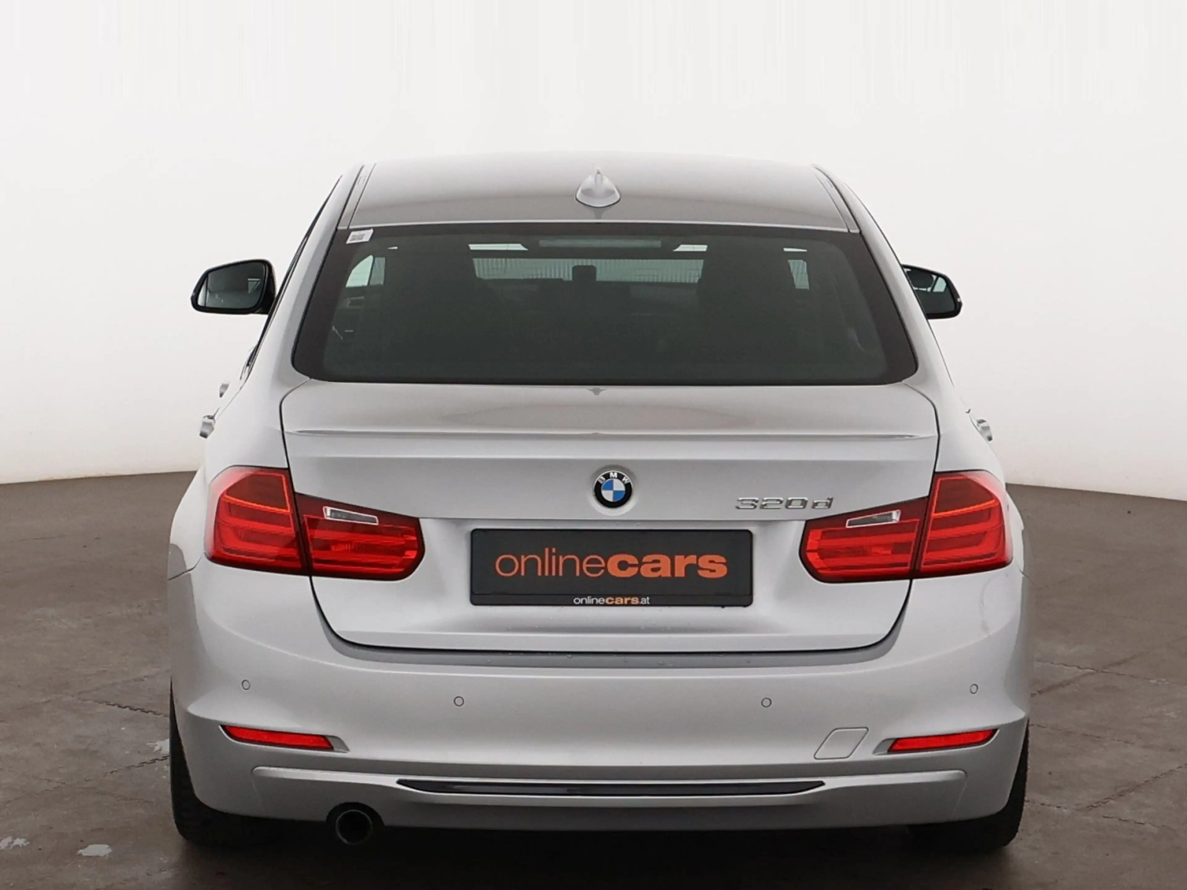 BMW 320 d Sport Aut XENON HEAD-UP H&K LEDER NAVI TEMP — photo 8