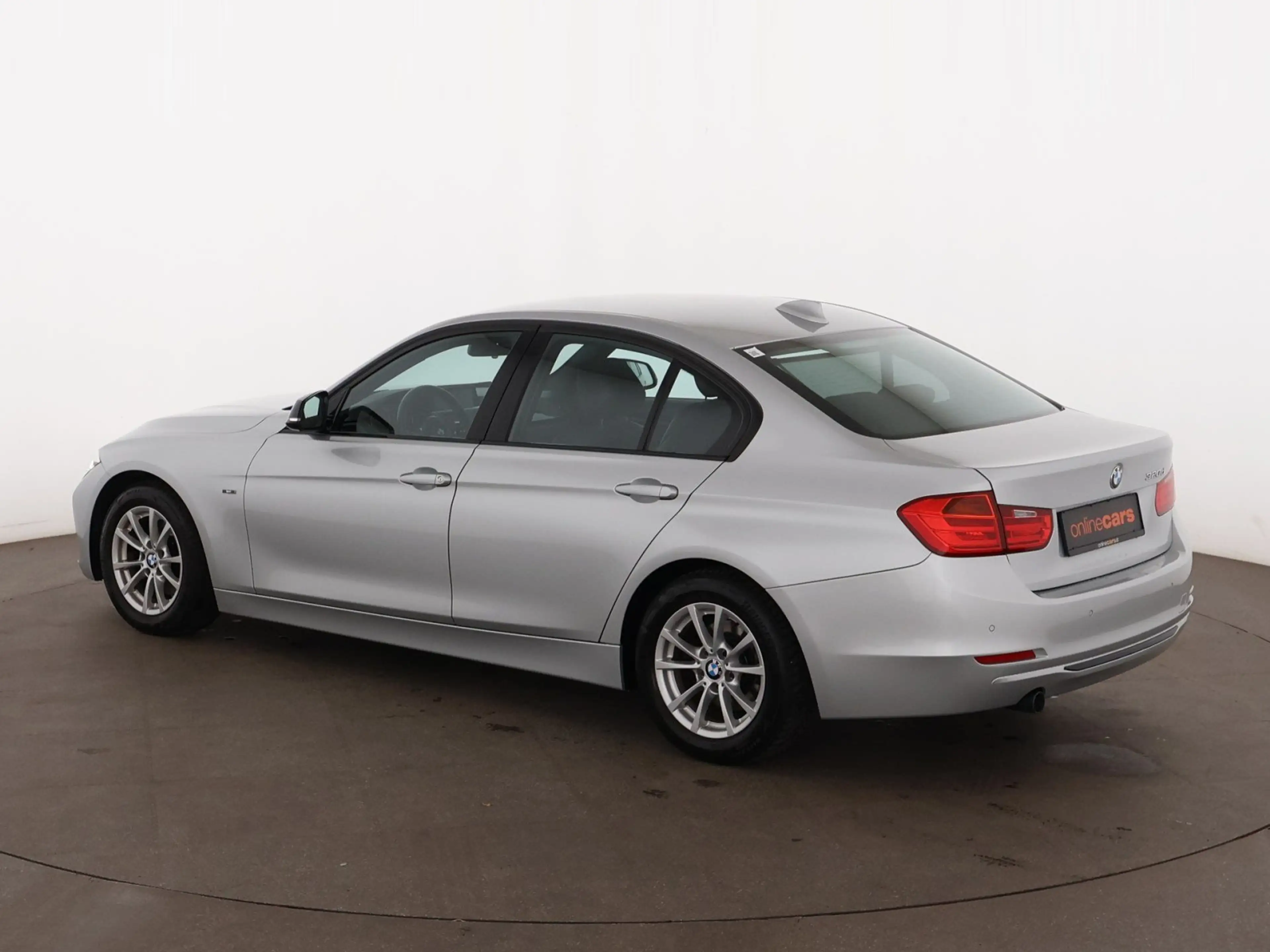 BMW 320 d Sport Aut XENON HEAD-UP H&K LEDER NAVI TEMP — photo 7