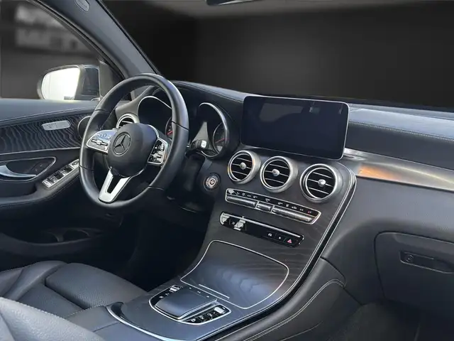 Mercedes-Benz GLC view 15