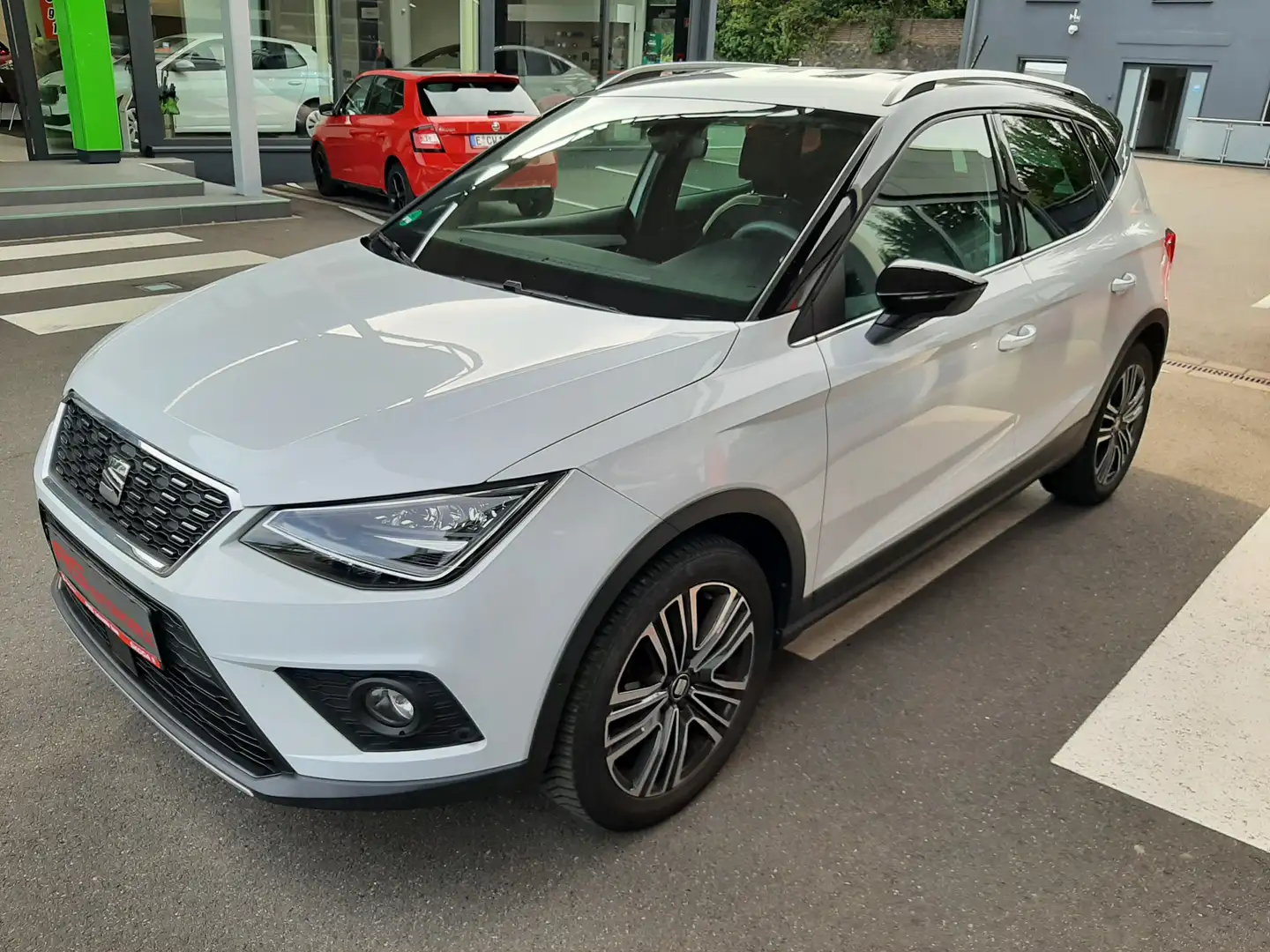 SEAT Arona Xcellence *Ihr Seat Vertragspartner* Weiß - 1