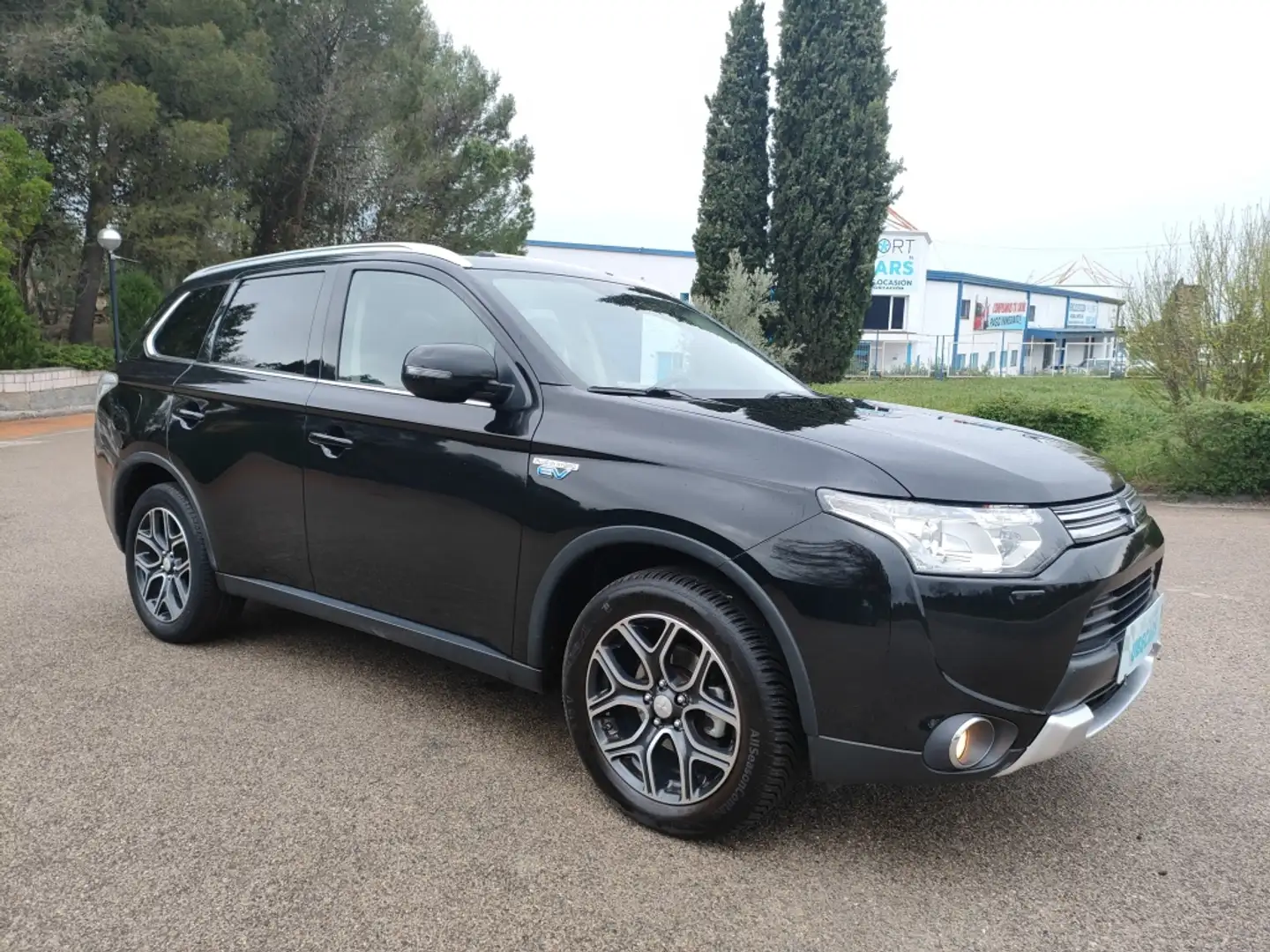 Mitsubishi Outlander PHEV Motion Negro - 2