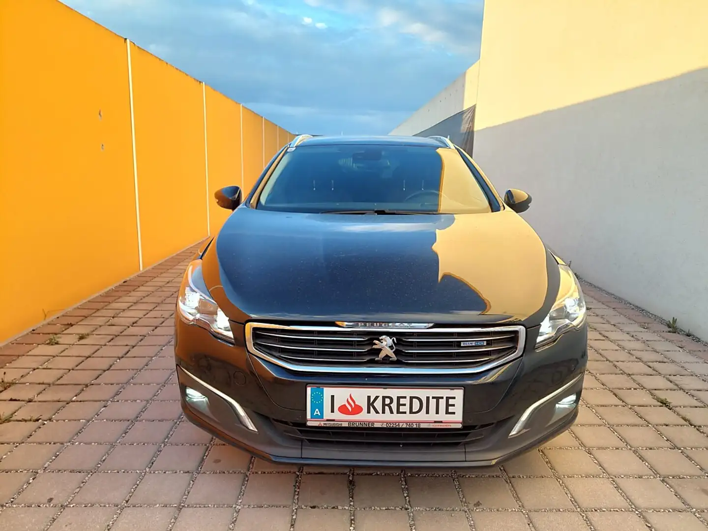 Peugeot 508 SW 1,6 BlueHDI 120 S&S Business Line Schwarz - 2