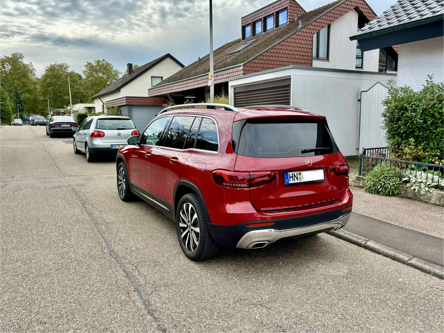 Mercedes-Benz GLB 200 d 8G-DCT Progressive GARANTIE Rot - 1