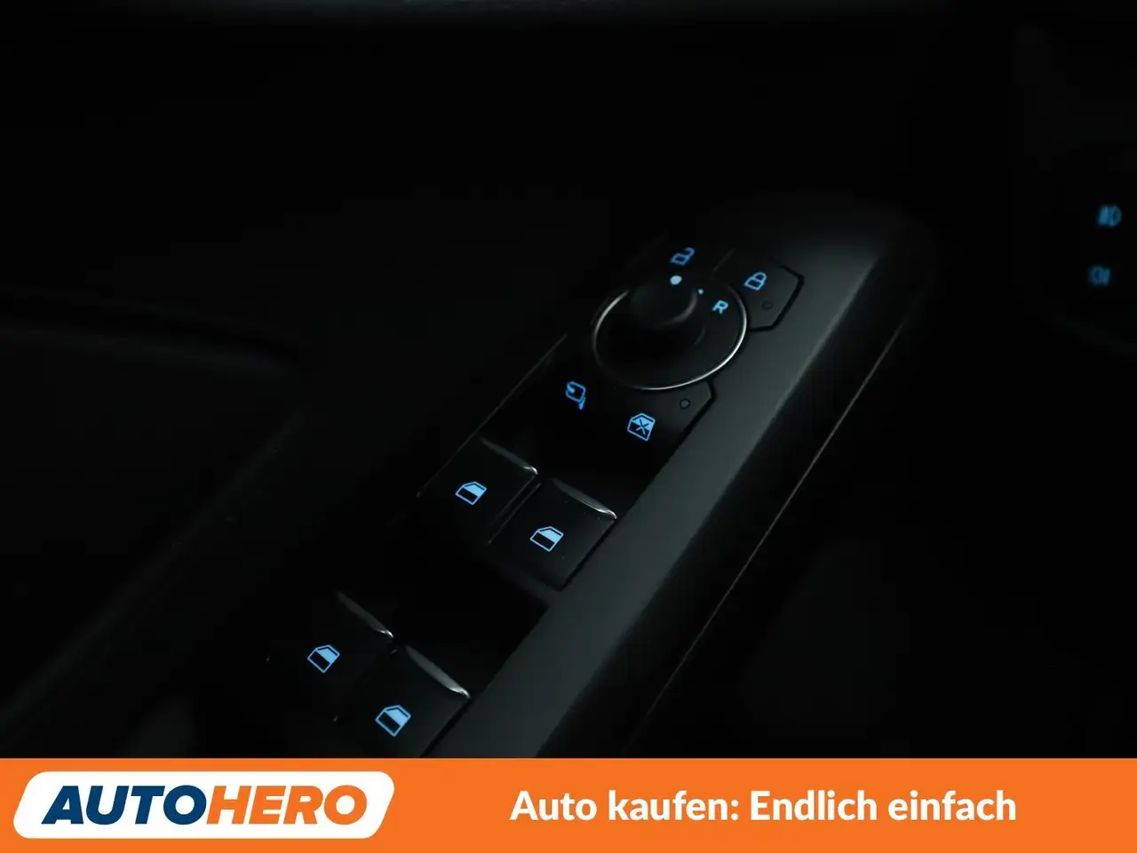 Ford Focus 1.0 EcoBoost ST-Line X*NAVI*TEMPO*LED*CAM*SHZ*, миниатюра 26