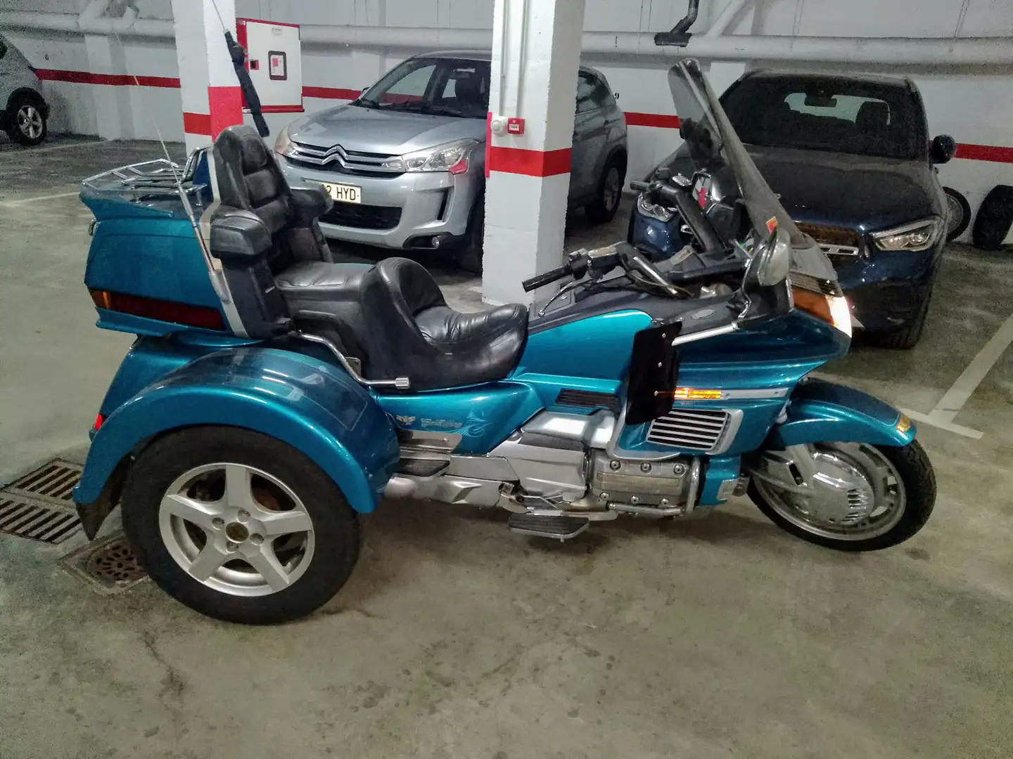 Honda Gold Wing TRIKE Azul - 1