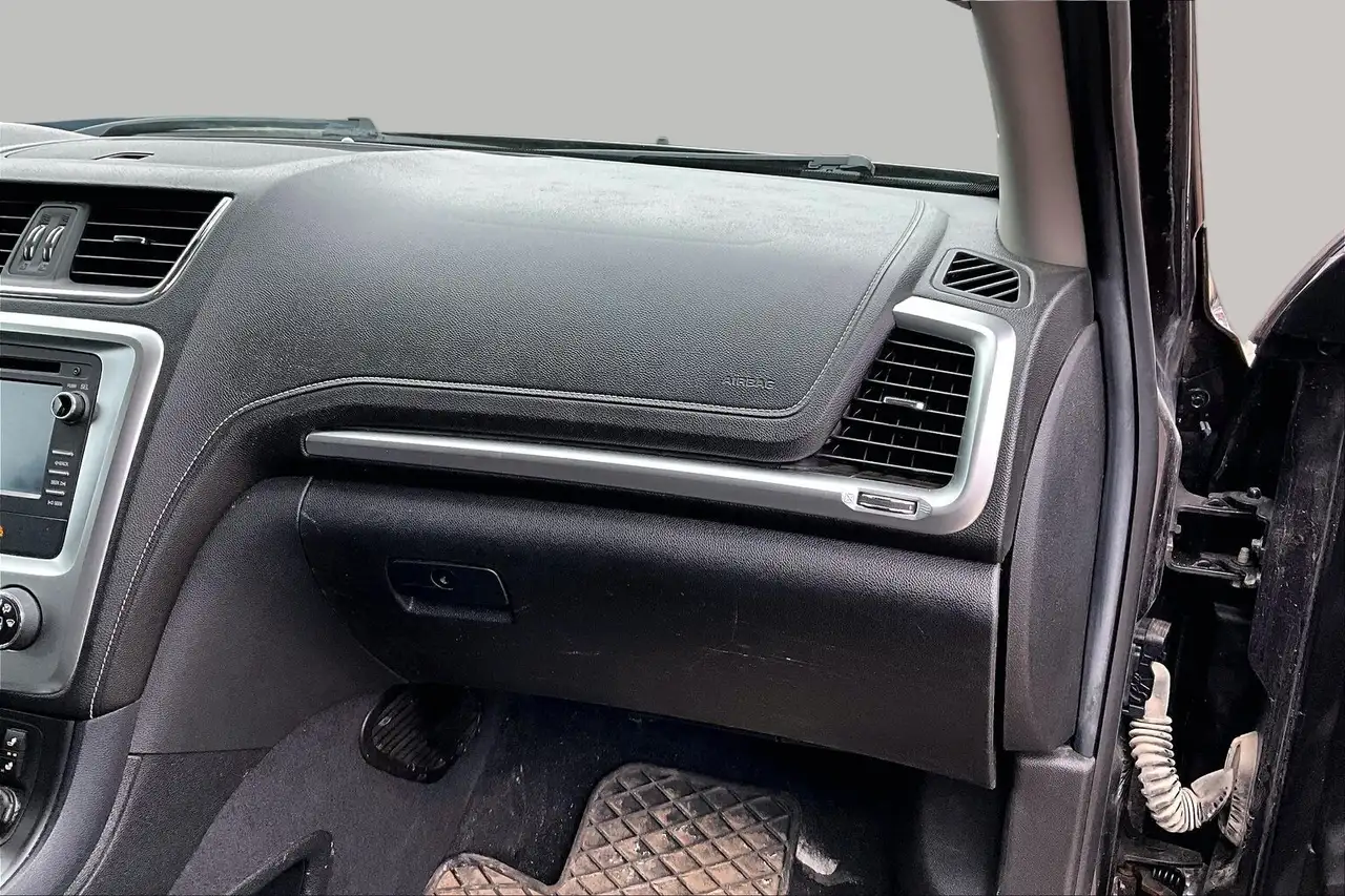 GMC Acadia снимка GMC Acadia