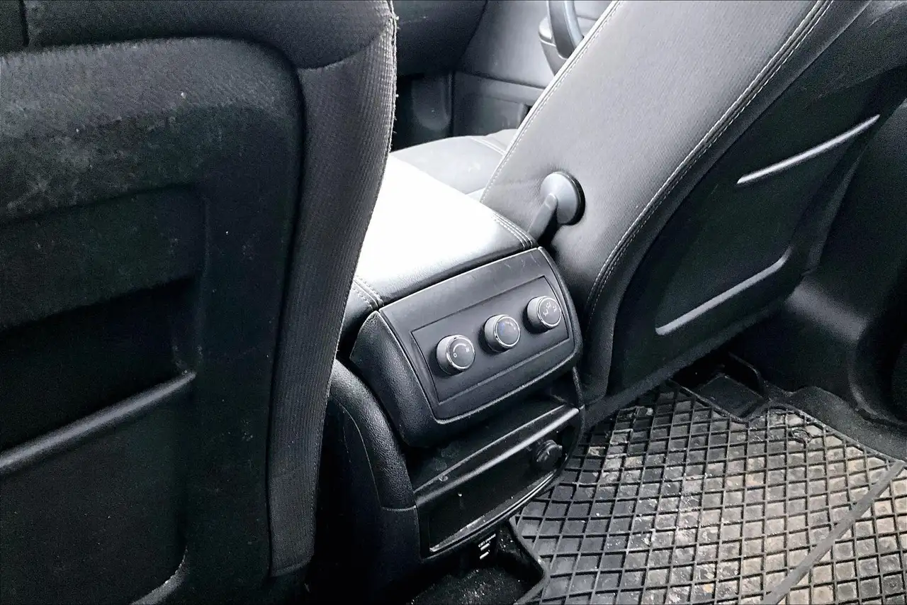 GMC Acadia снимка GMC Acadia