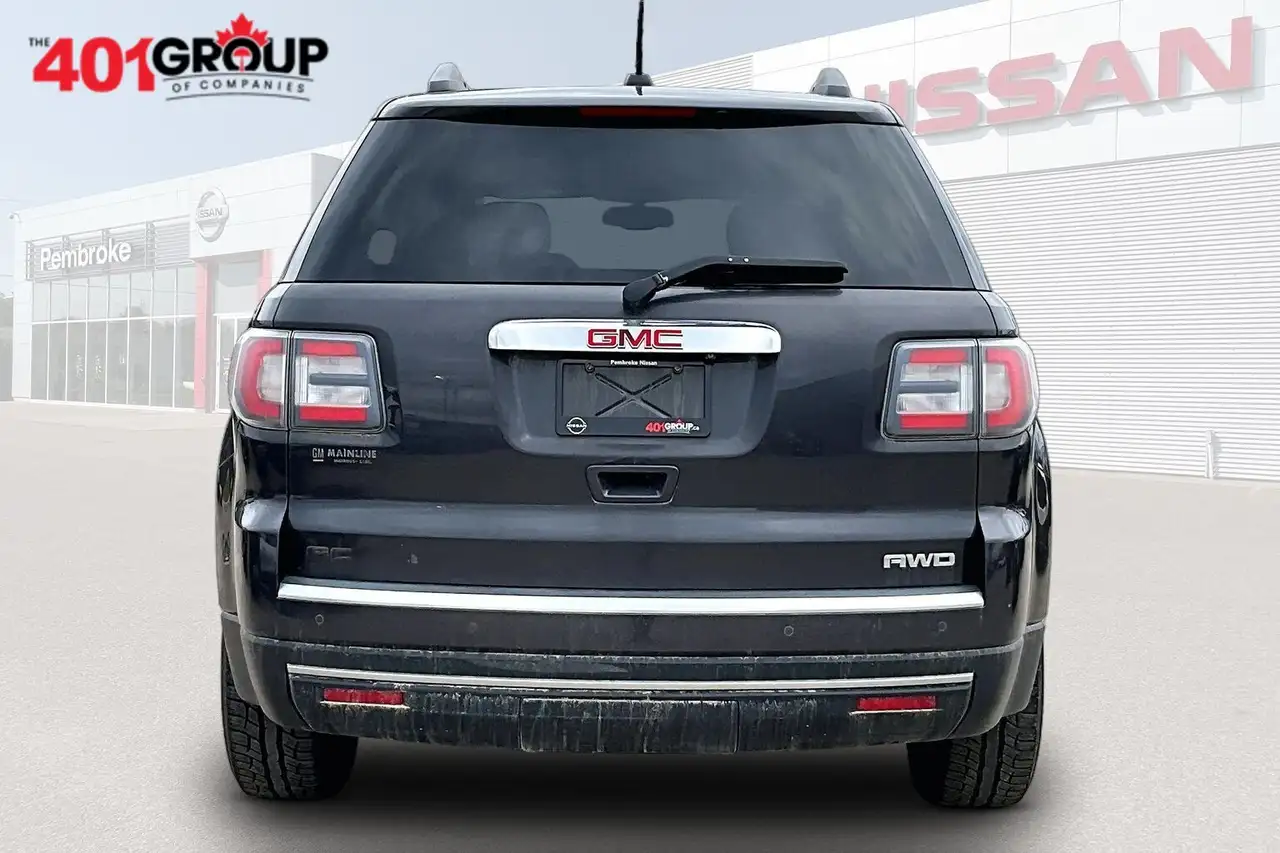 GMC Acadia снимка GMC Acadia