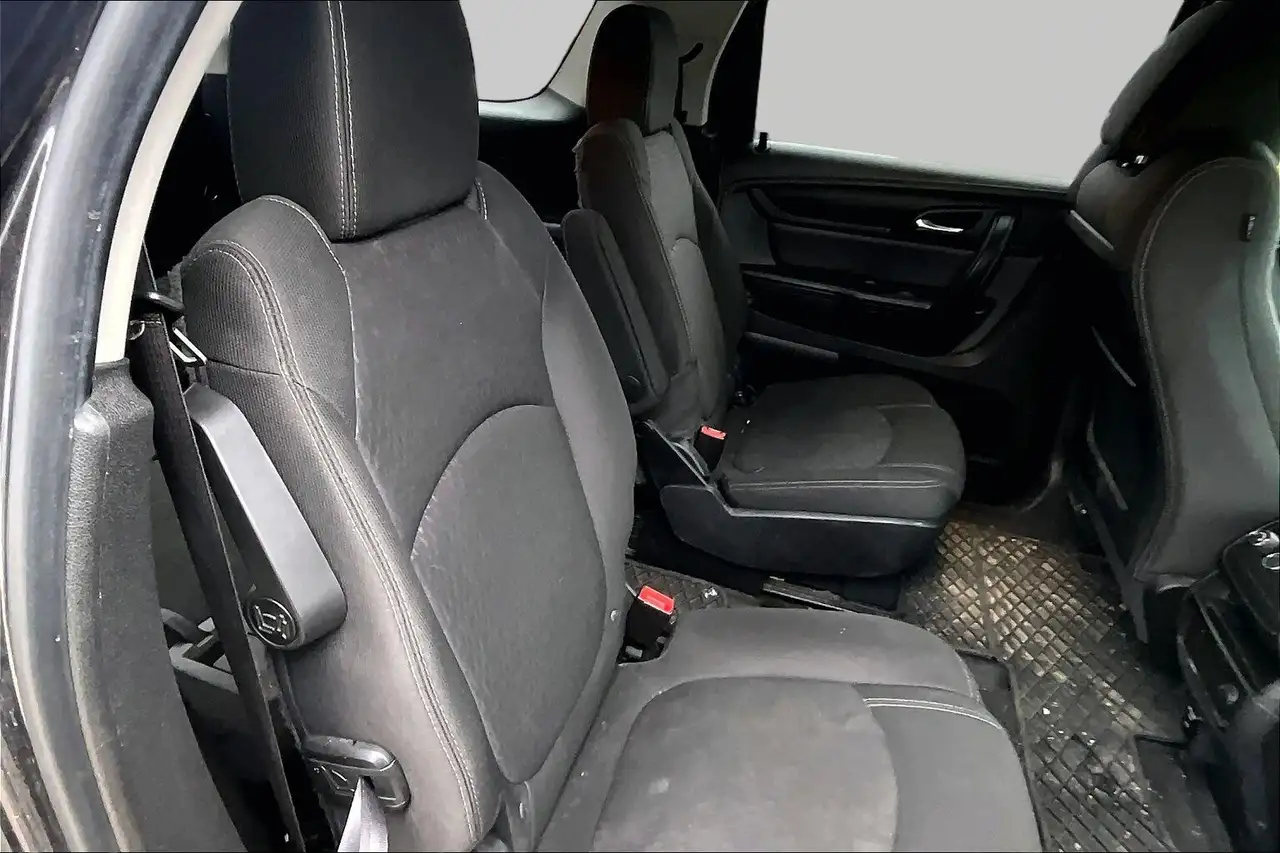 GMC Acadia снимка GMC Acadia