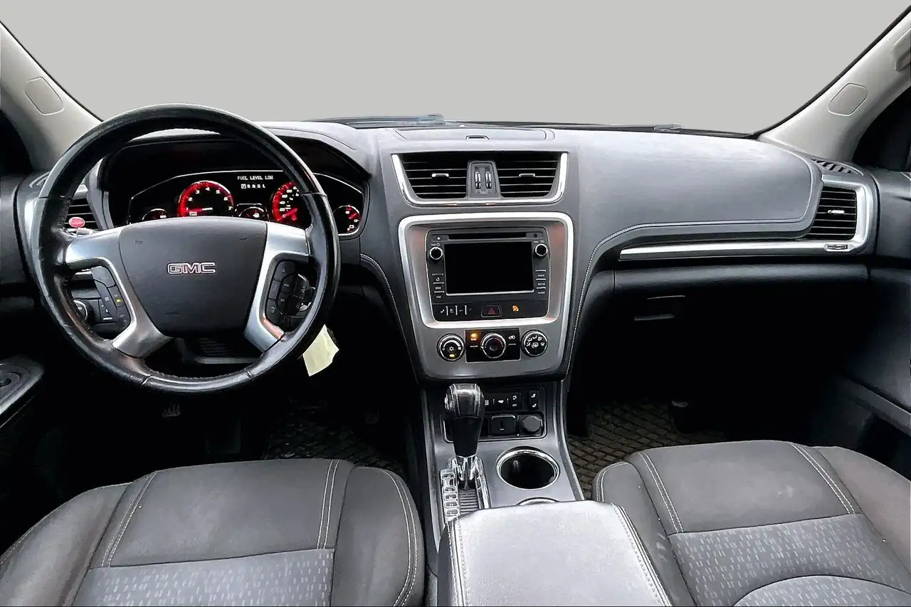 GMC Acadia снимка GMC Acadia