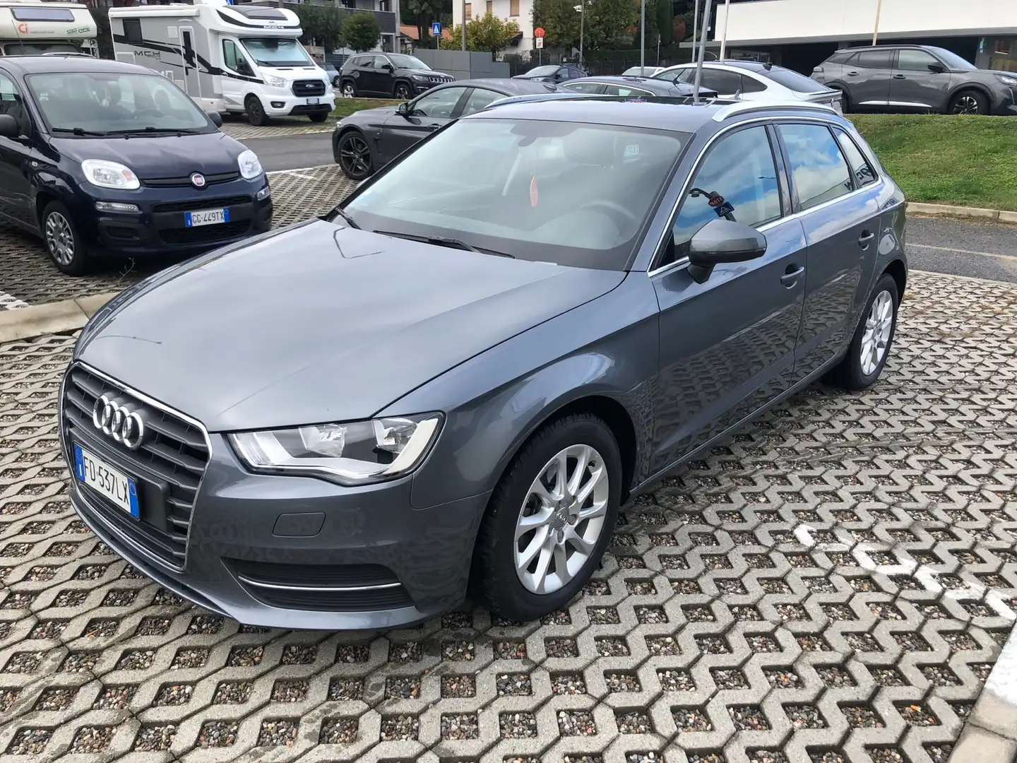 Audi A3 Sportback 1.6 tdi Ambiente 110cv E6 - 2