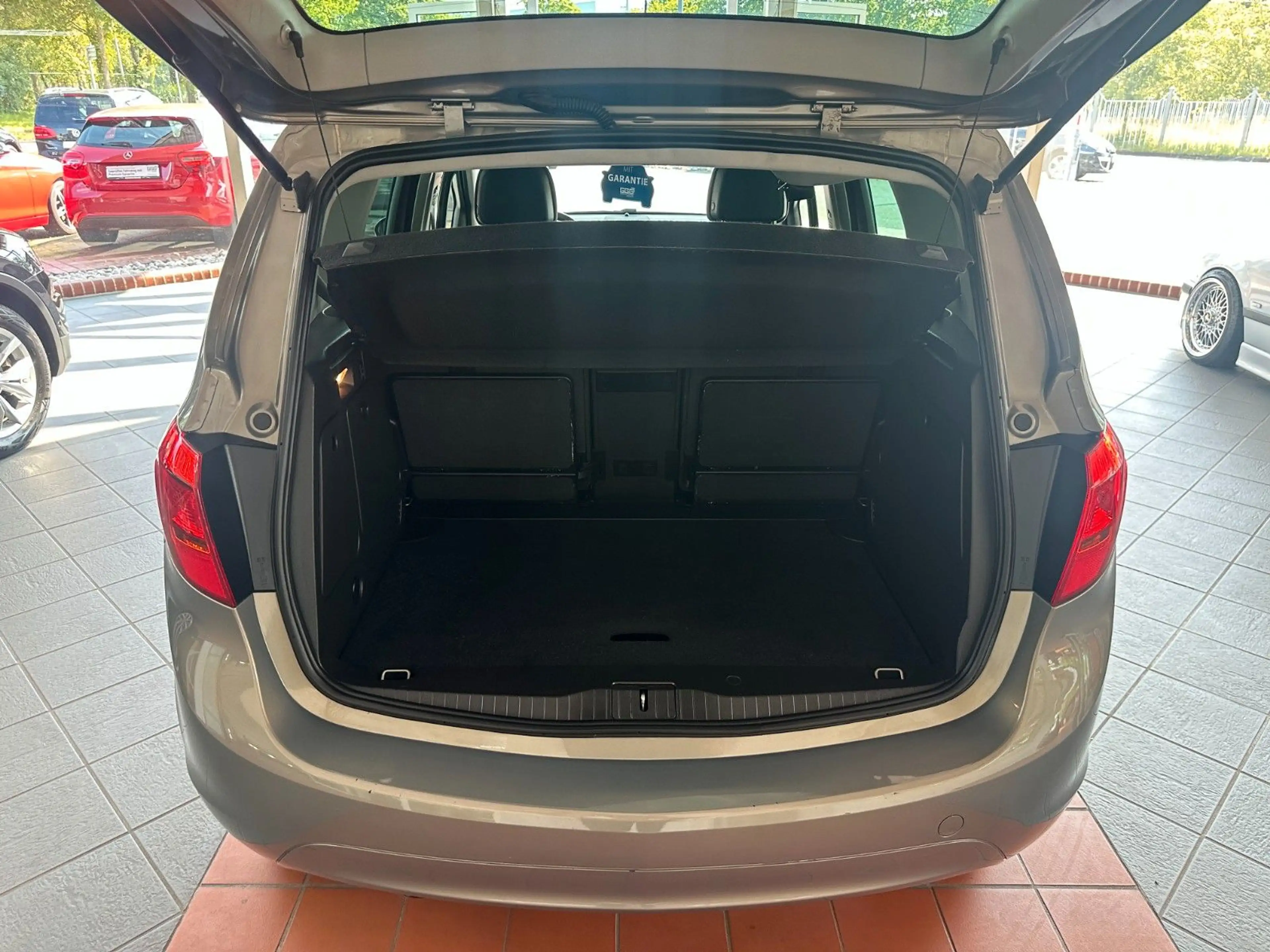 Opel Meriva B Design Edition * 2. HAND / LENKRAD-H. * — photo 13